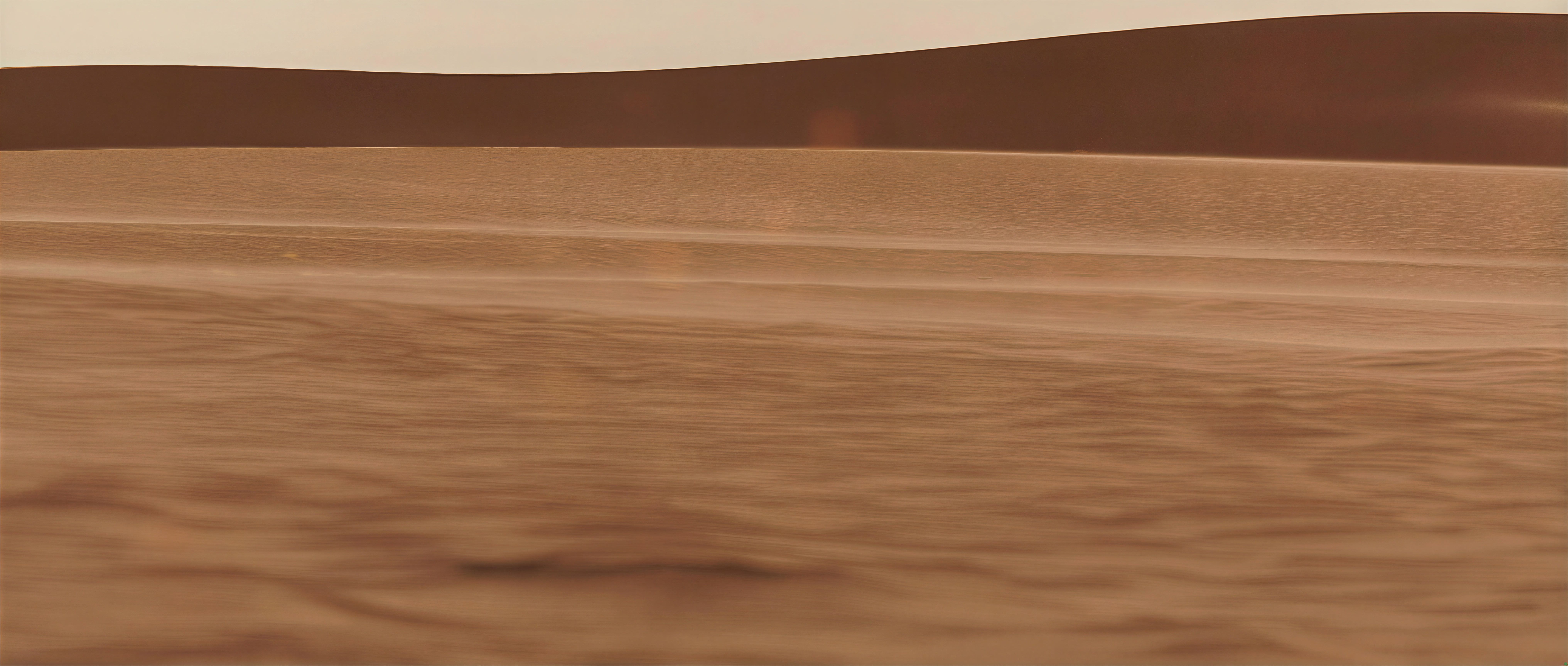 8131x3456 Dune Messiah Omarchy theme: screenshots, palette and install command