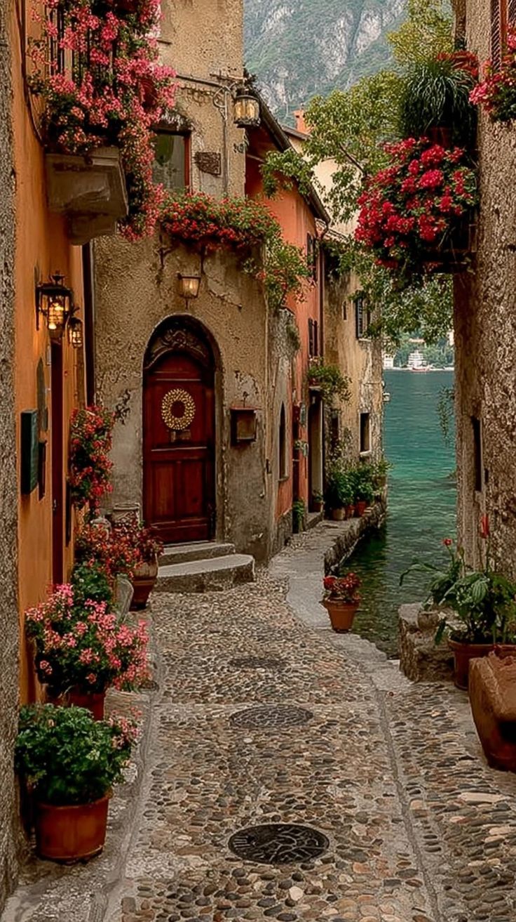 736x1313 Italy aesthetic. Beautiful streets of italy, Italy places, Italian village scenery