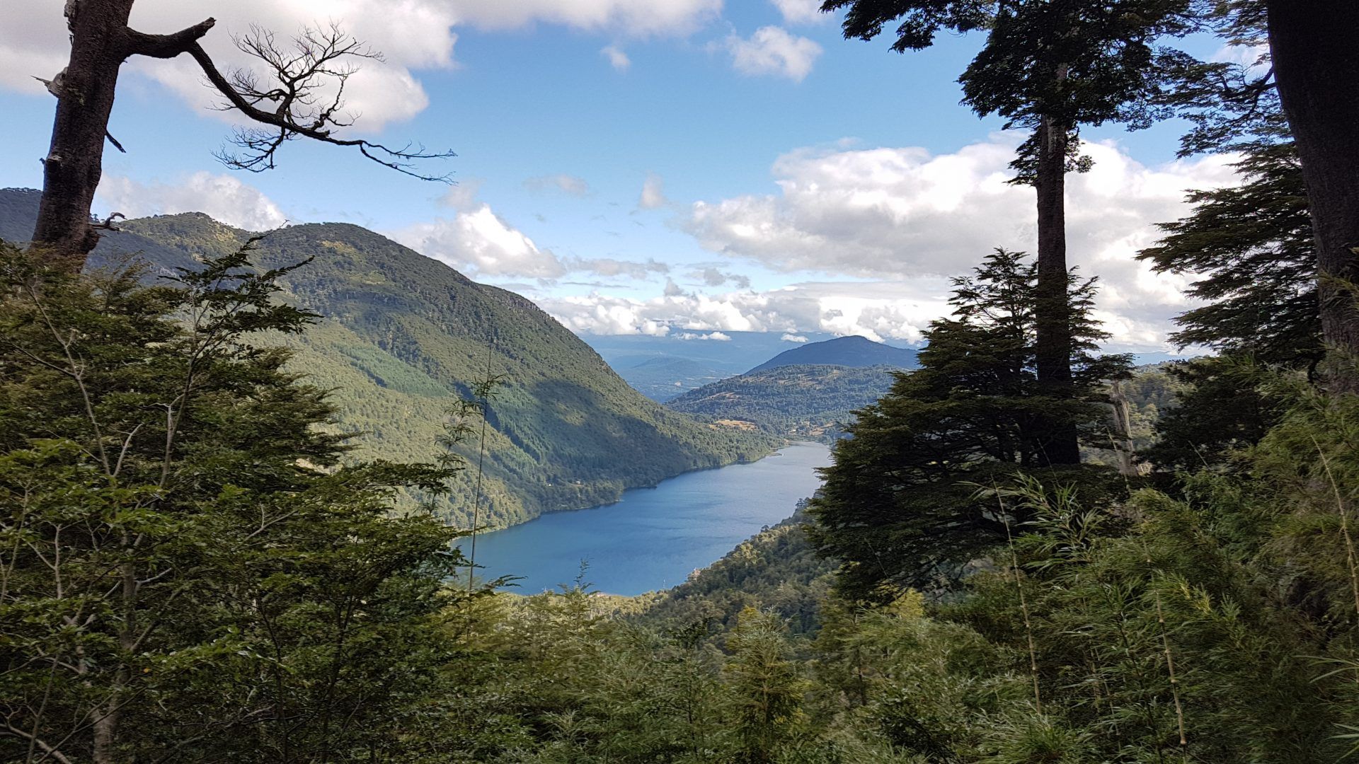 1920x1080 Pucón outdoors: Hiking and hot springs