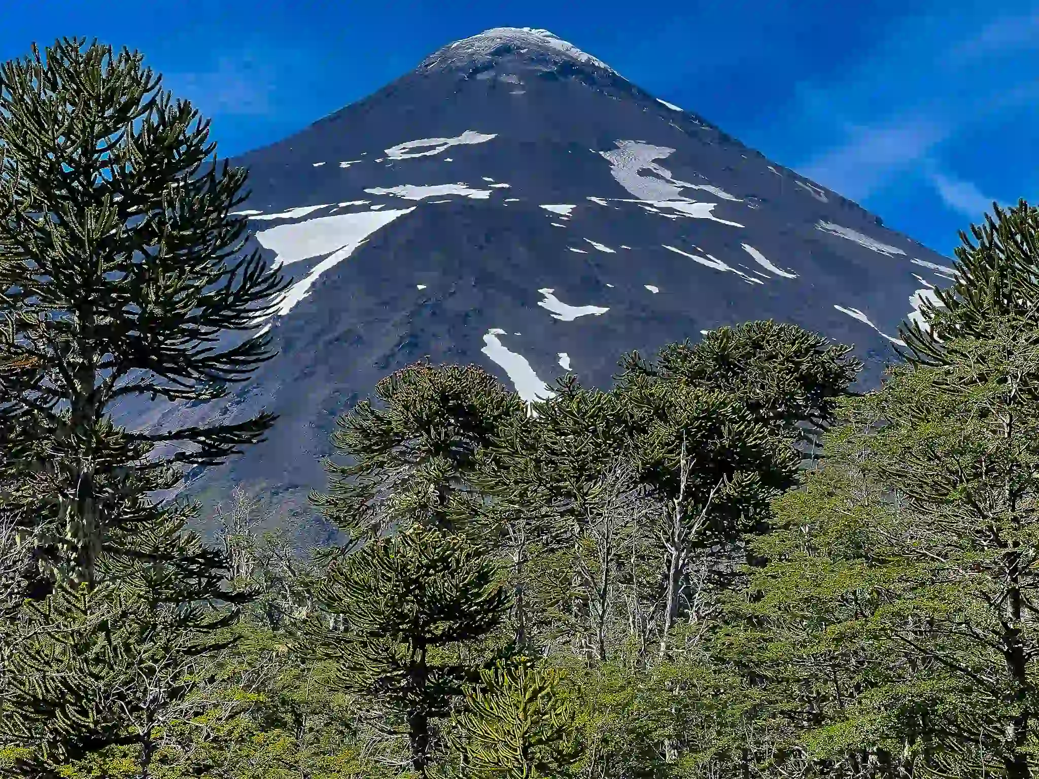 2048x1536 Pucón Hiking Tour