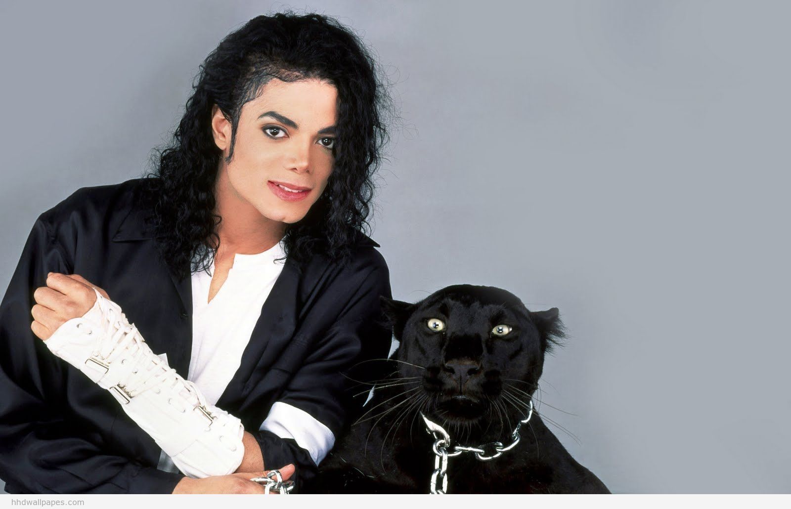 1600x1030 Michael Jackson Wide Desktop Wallpaper