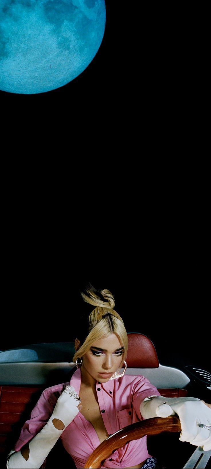 736x1635 Dua Lipa Wallpaper. Tele dipinte a mano, Donne iconiche, Sfondi carini per iphone