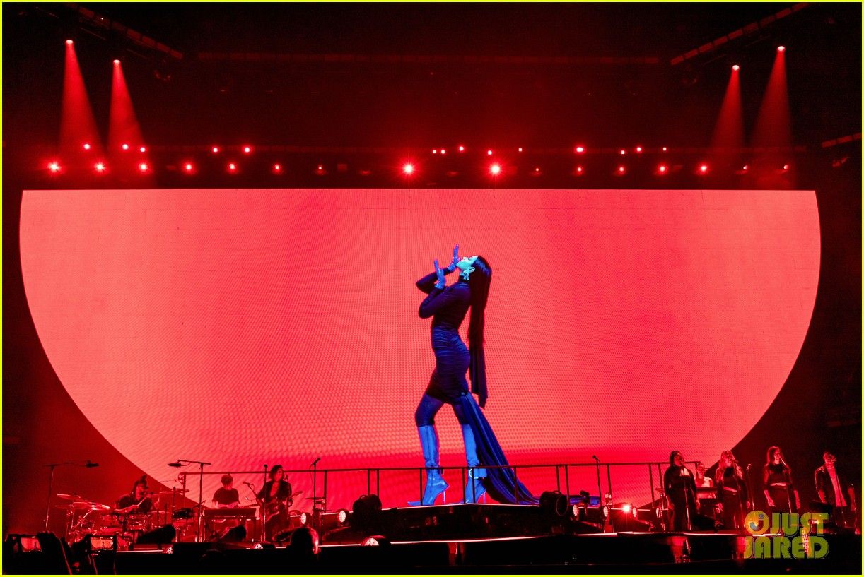 1222x817 Dua Lipa Kicks Off 'Future Nostalgia Tour' 2022 List Revealed!. Just Jared News, Entertainment News & Photo