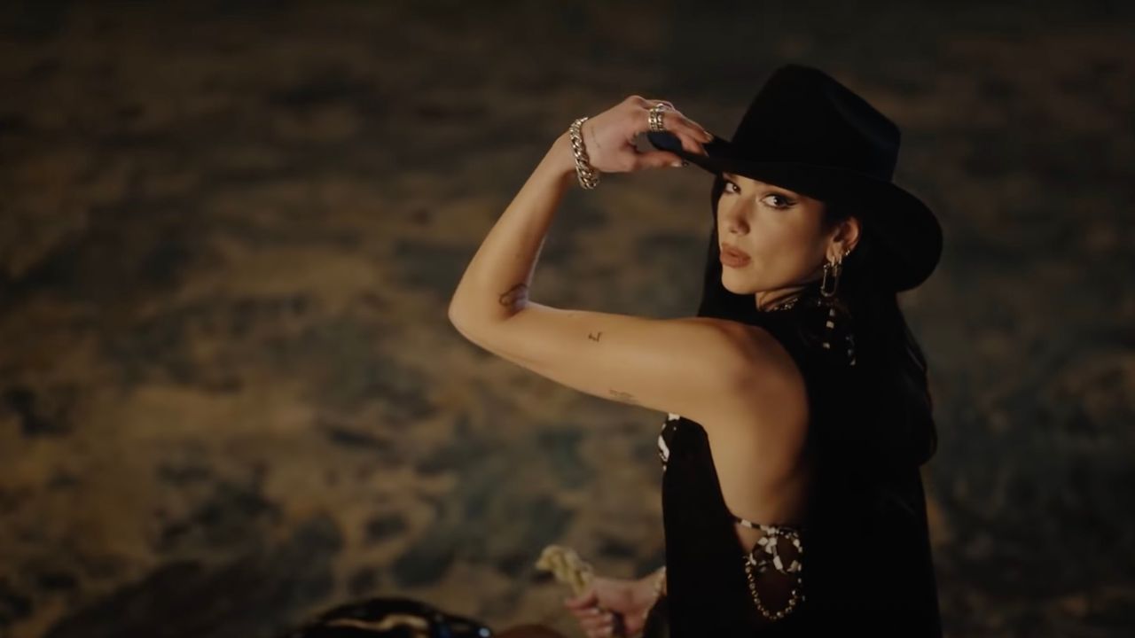 1280x720 Watch Dua Lipa's New Video for “Love Again”