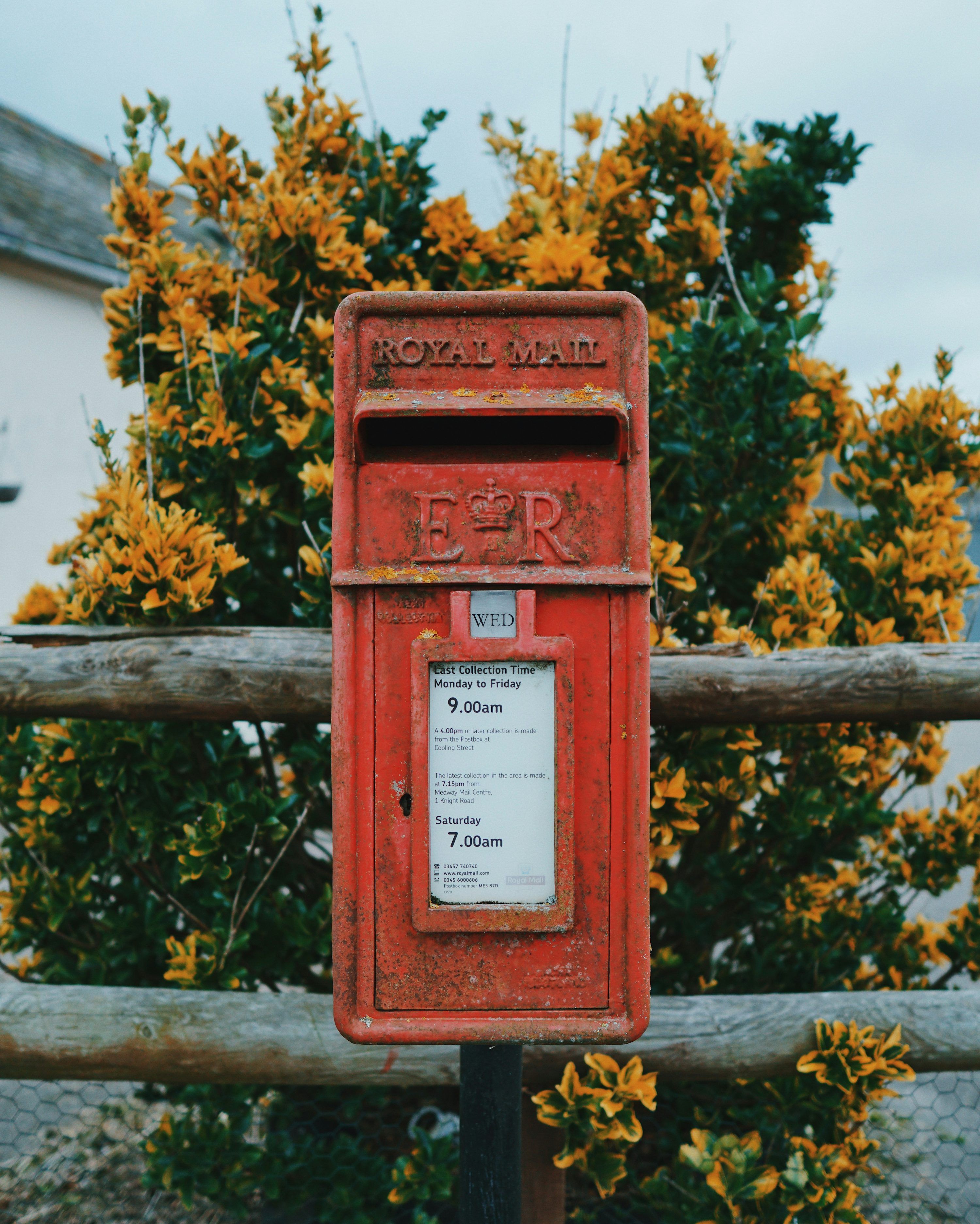 3000x3746 Red mail box on brown wooden fence