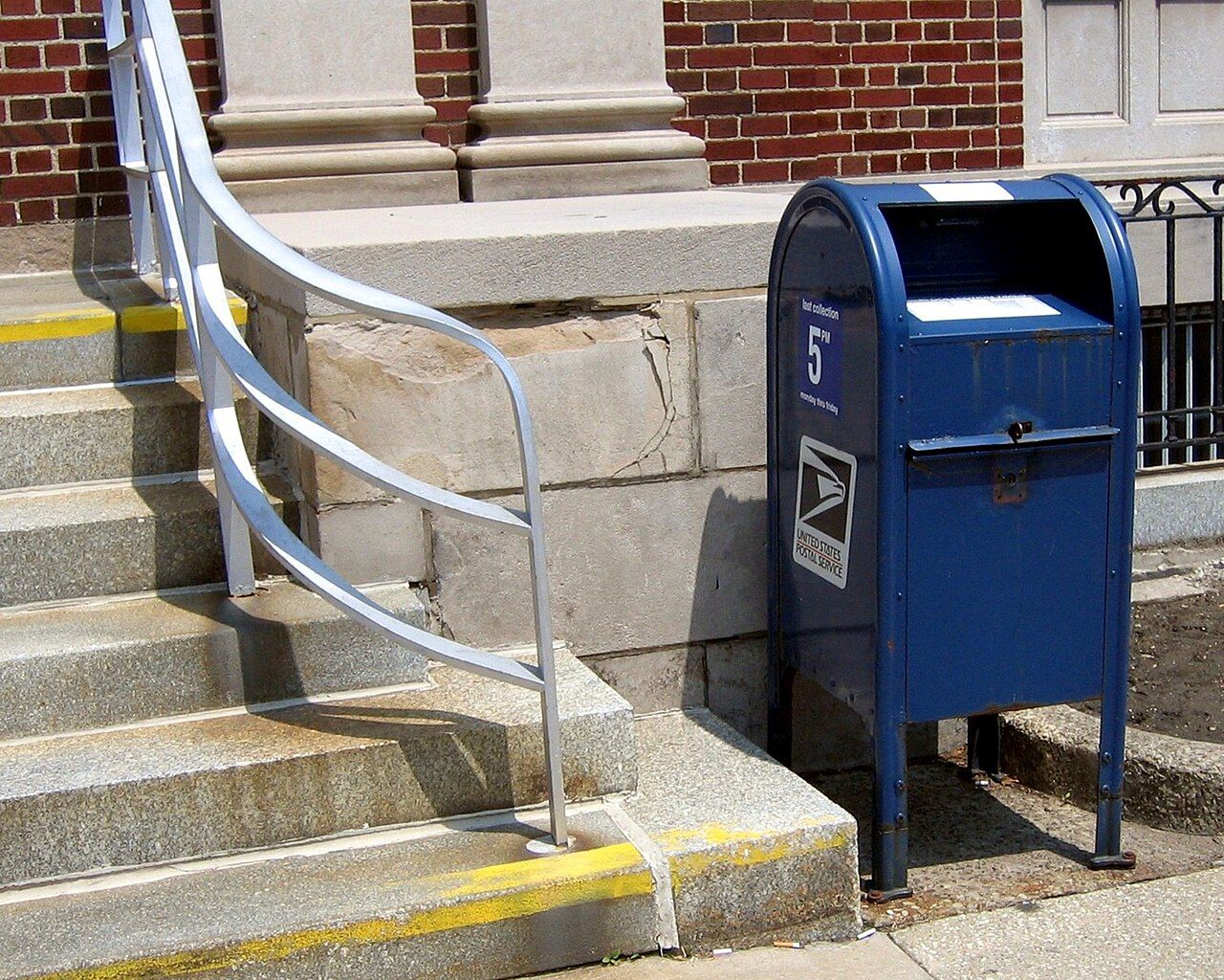 1280x1024 Category:Post boxes