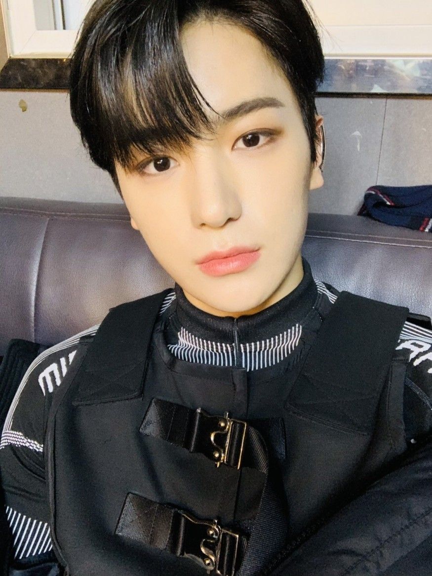 875x1166 The Boyz Juyeon & Hyunjae are Mesmerizing in Pictorial for Allure Korea