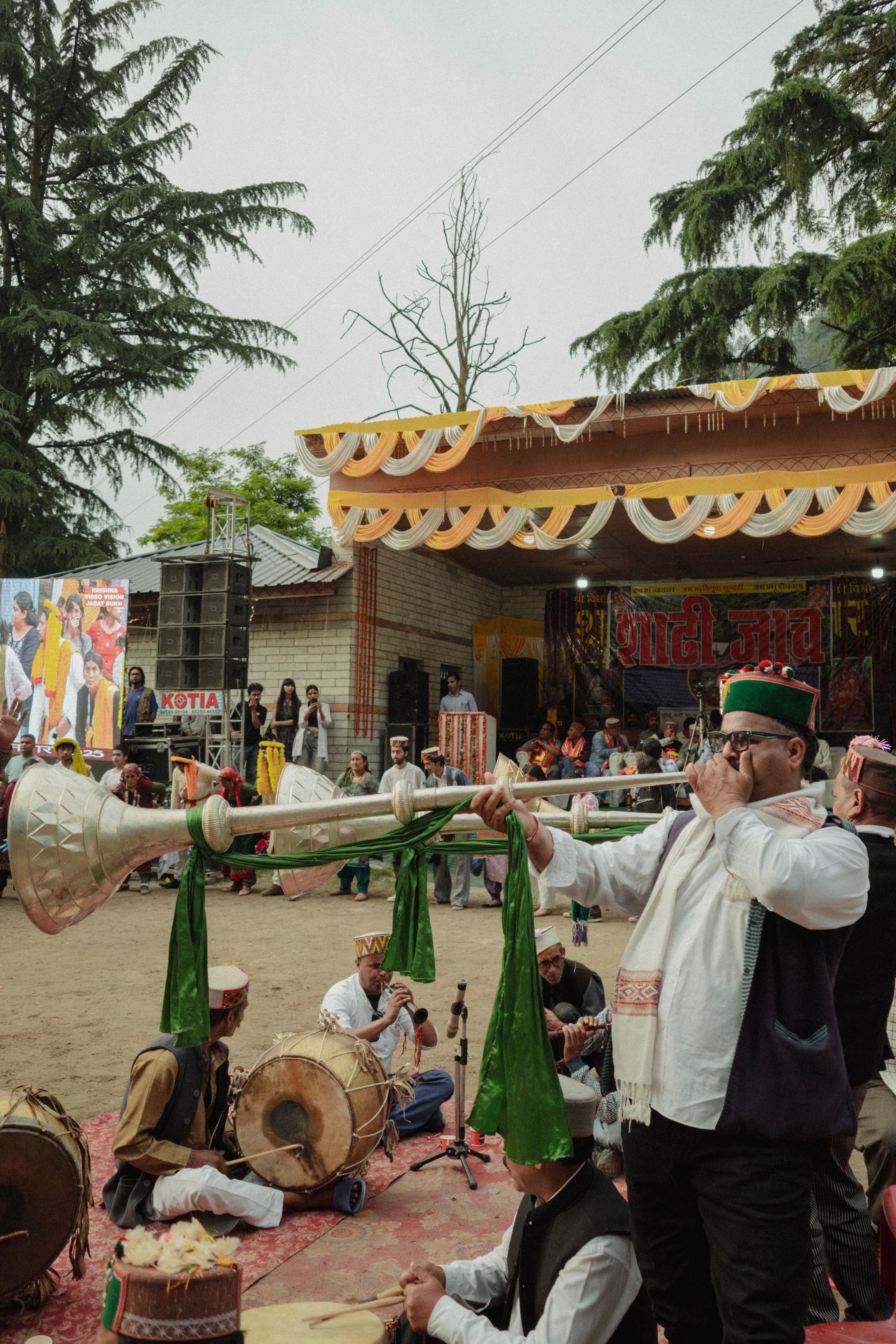 3717x5576 Shehnai Photo, Download The BEST Free Shehnai & HD Image