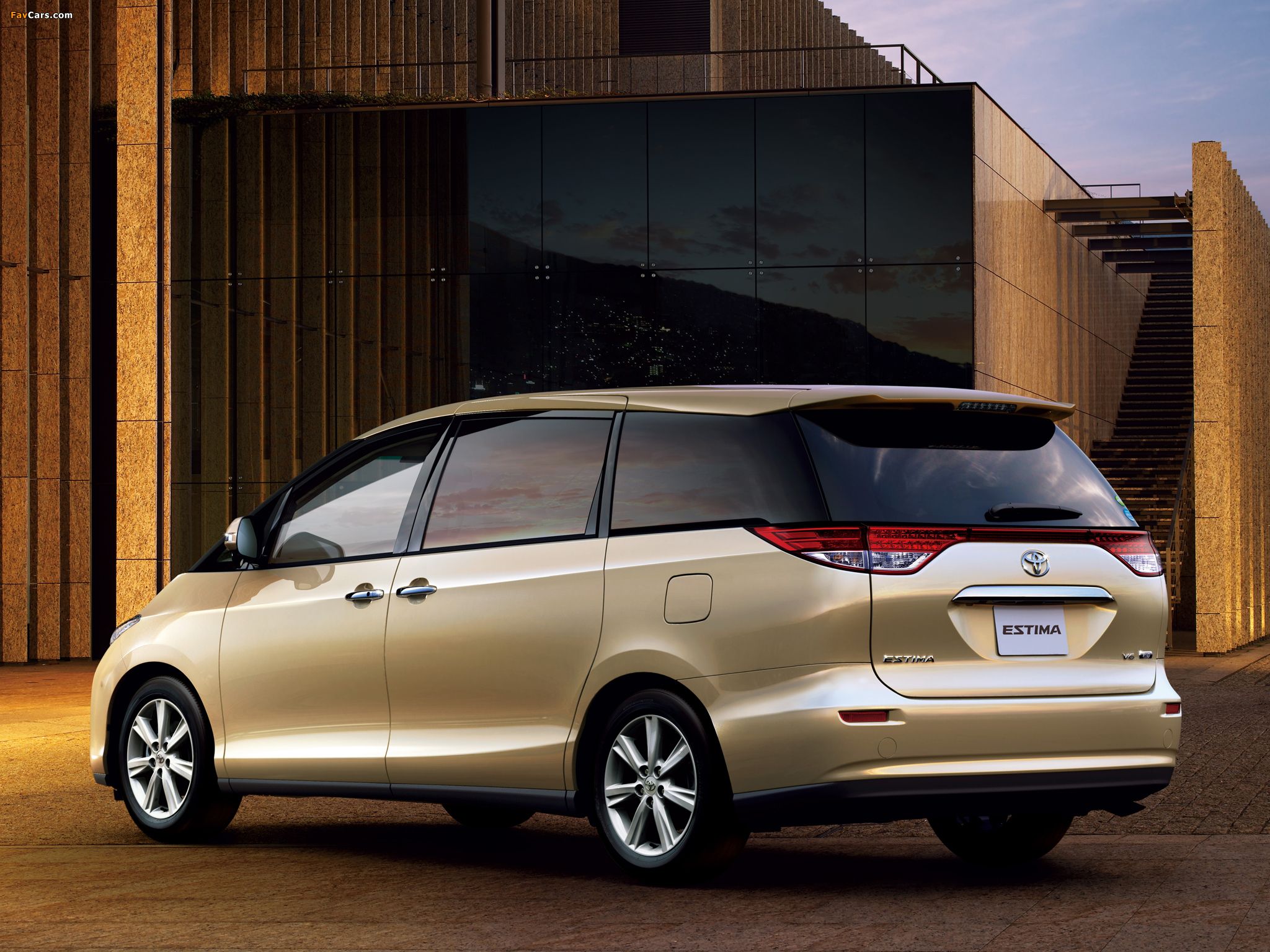 2048x1536 Toyota Previa Wallpaper