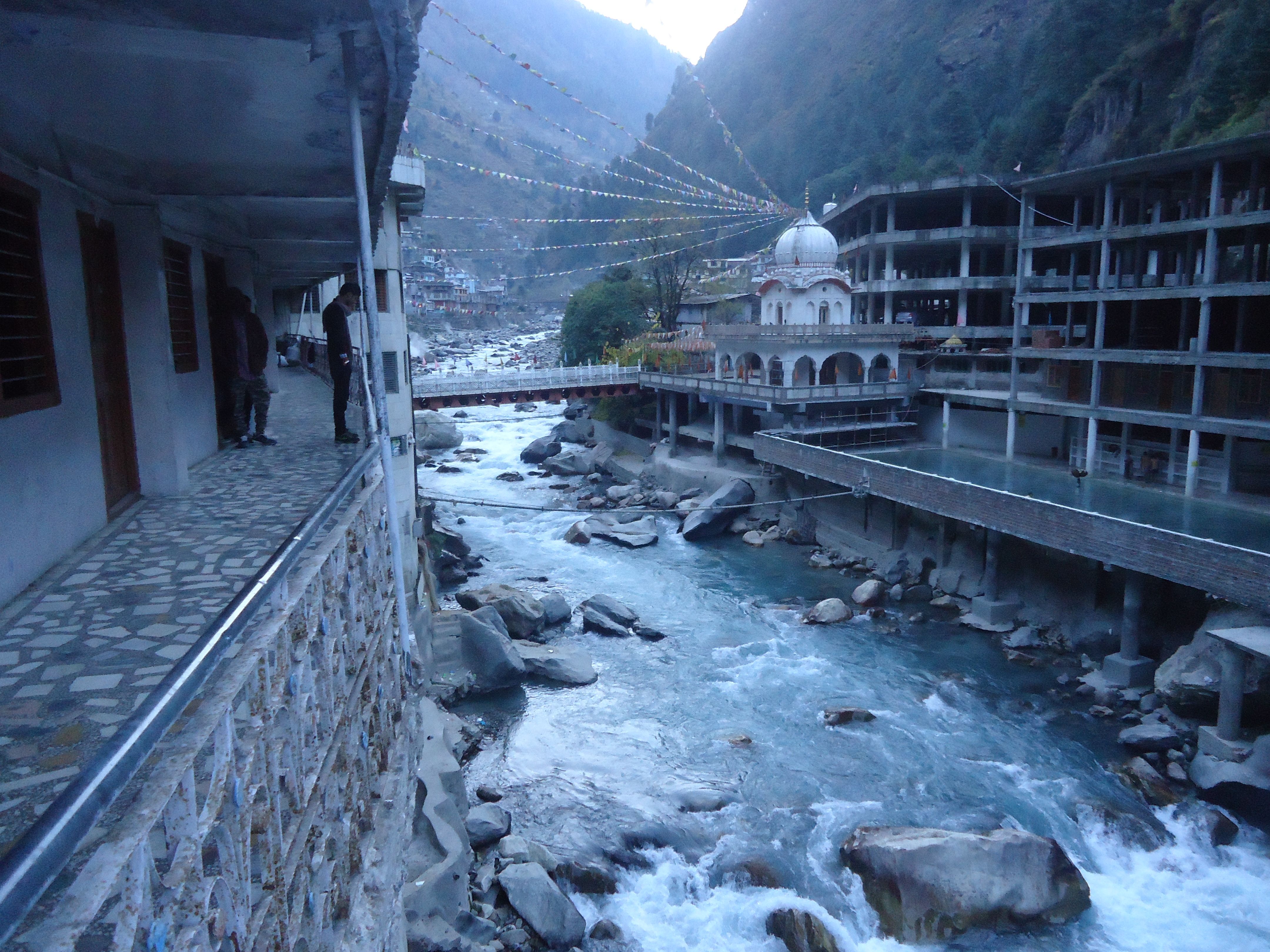 4320x3240 Manikaran, Himachal