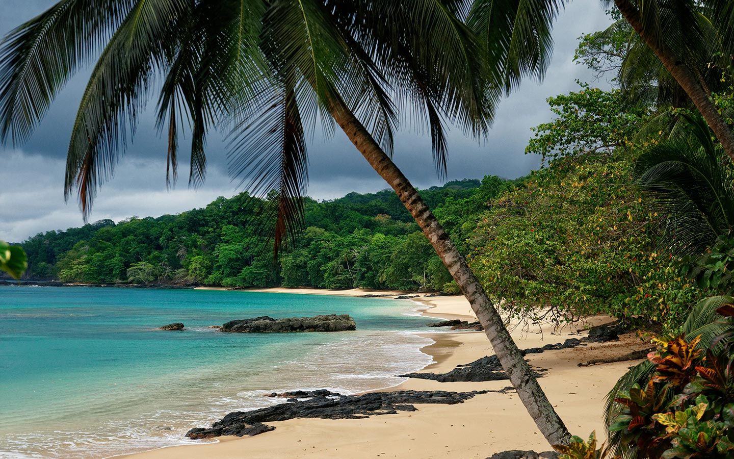 1440x900 Travel off the beaten path in São Tomé and Príncipe