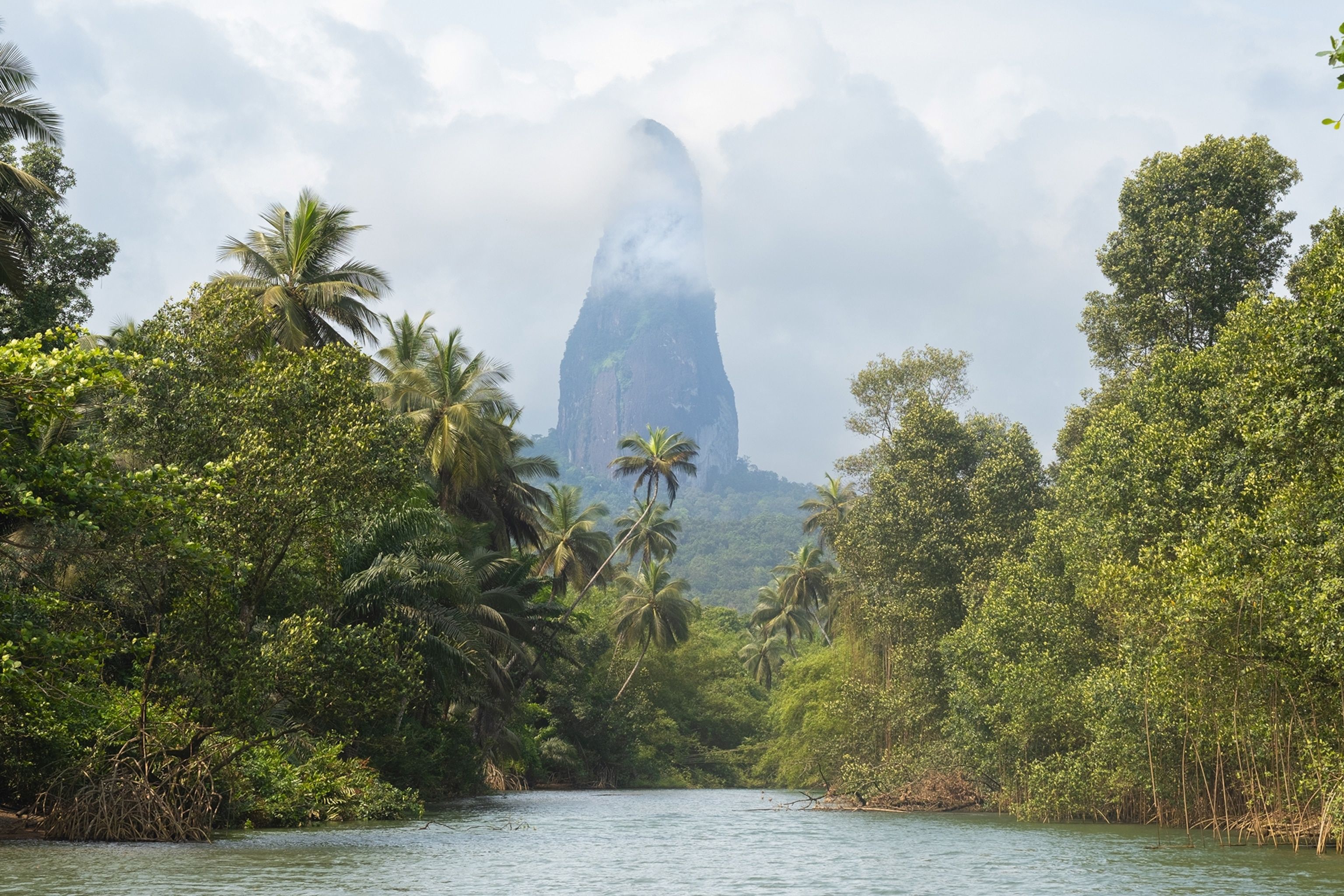 3072x2048 One photographer's love letter to the twin equatorial islands of São Tomé & Príncipe