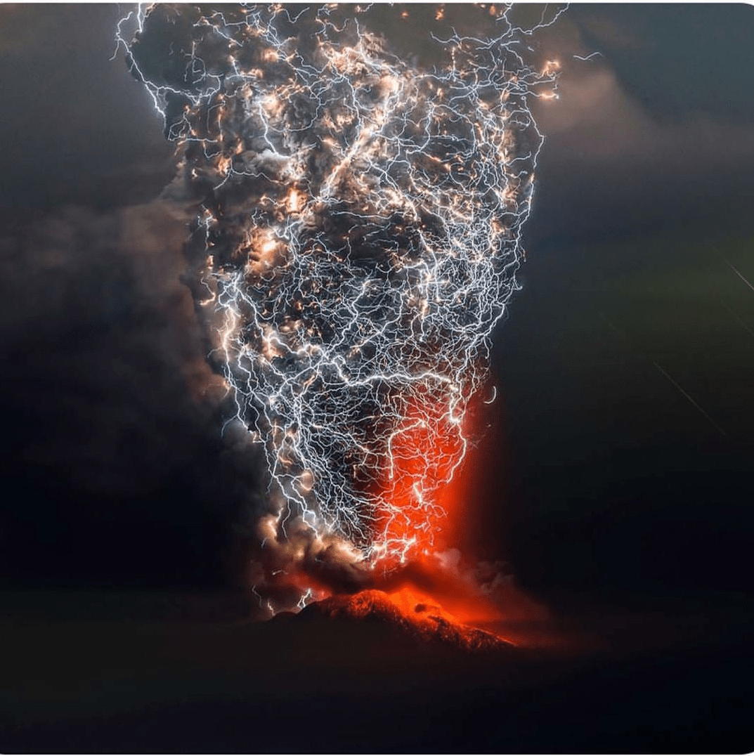 Volcanic Storm Wallpapers Top Free Volcanic Storm Backgrounds Wallpaperaccess 