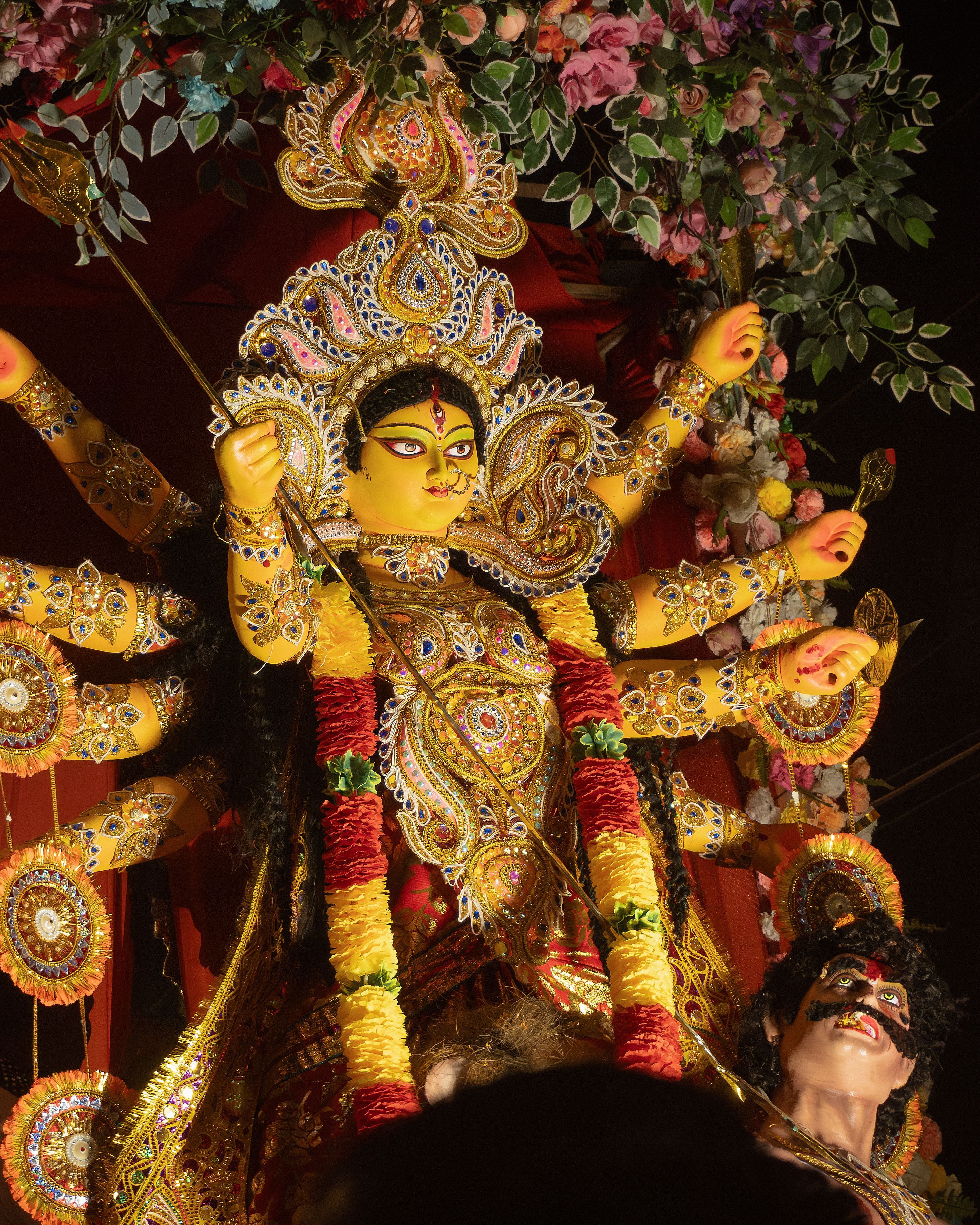 2915x3644 Vibrant Durga Puja Festival in Kolkata · Free