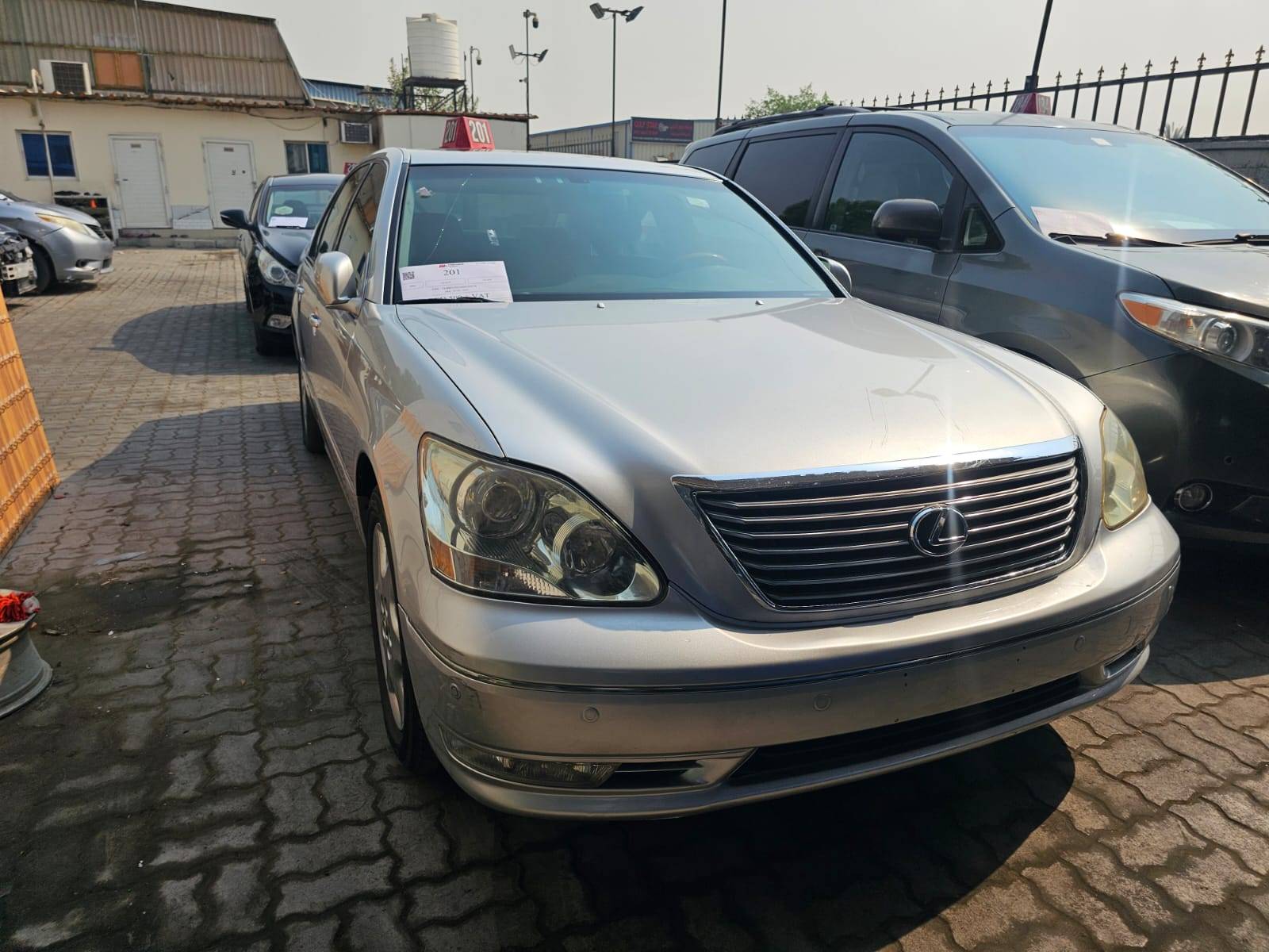 1600x1200 Lexus LS 430