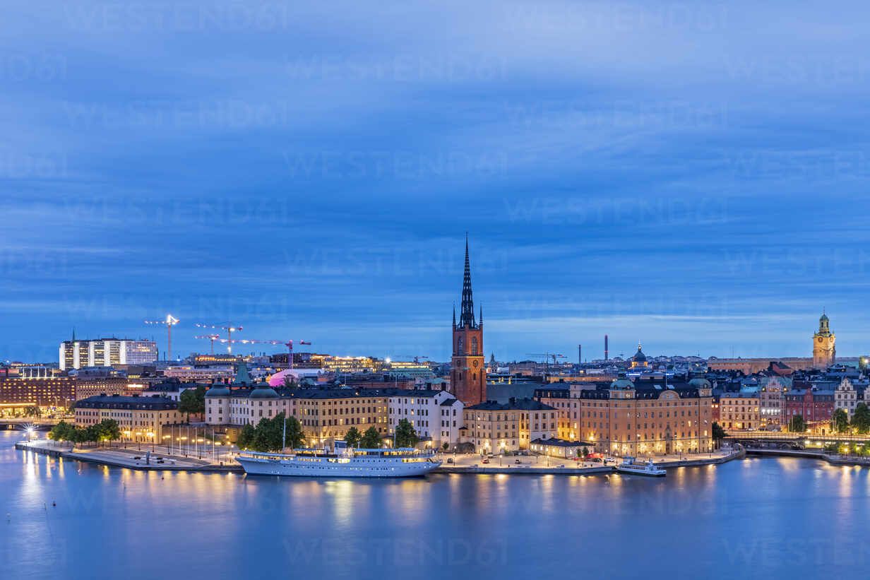1232x821 Sweden, Stockholm County, Stockholm, Skyline of Riddarholmen at blue dusk