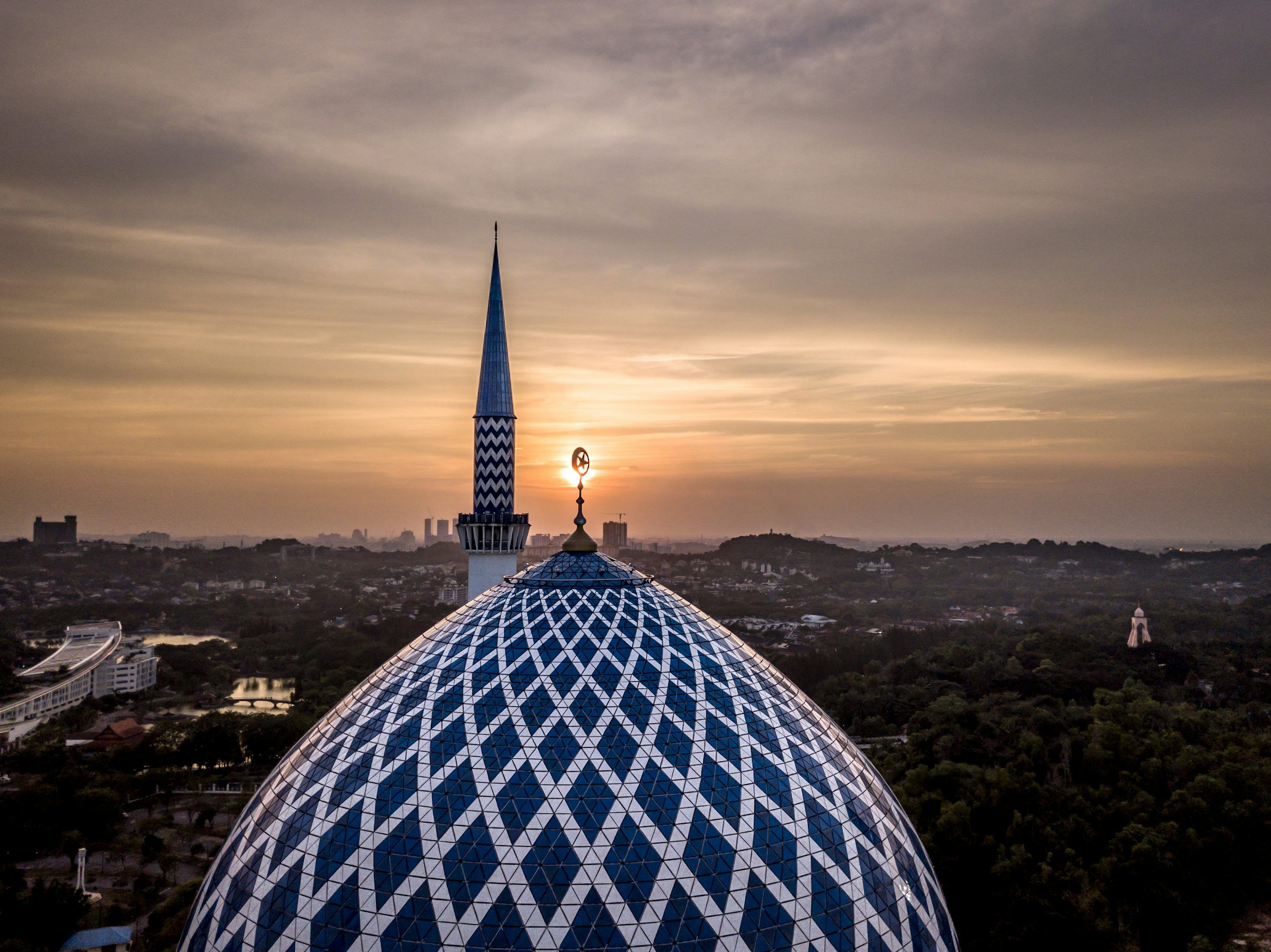 3000x2248 Shah Alam Picture. Download Free Image