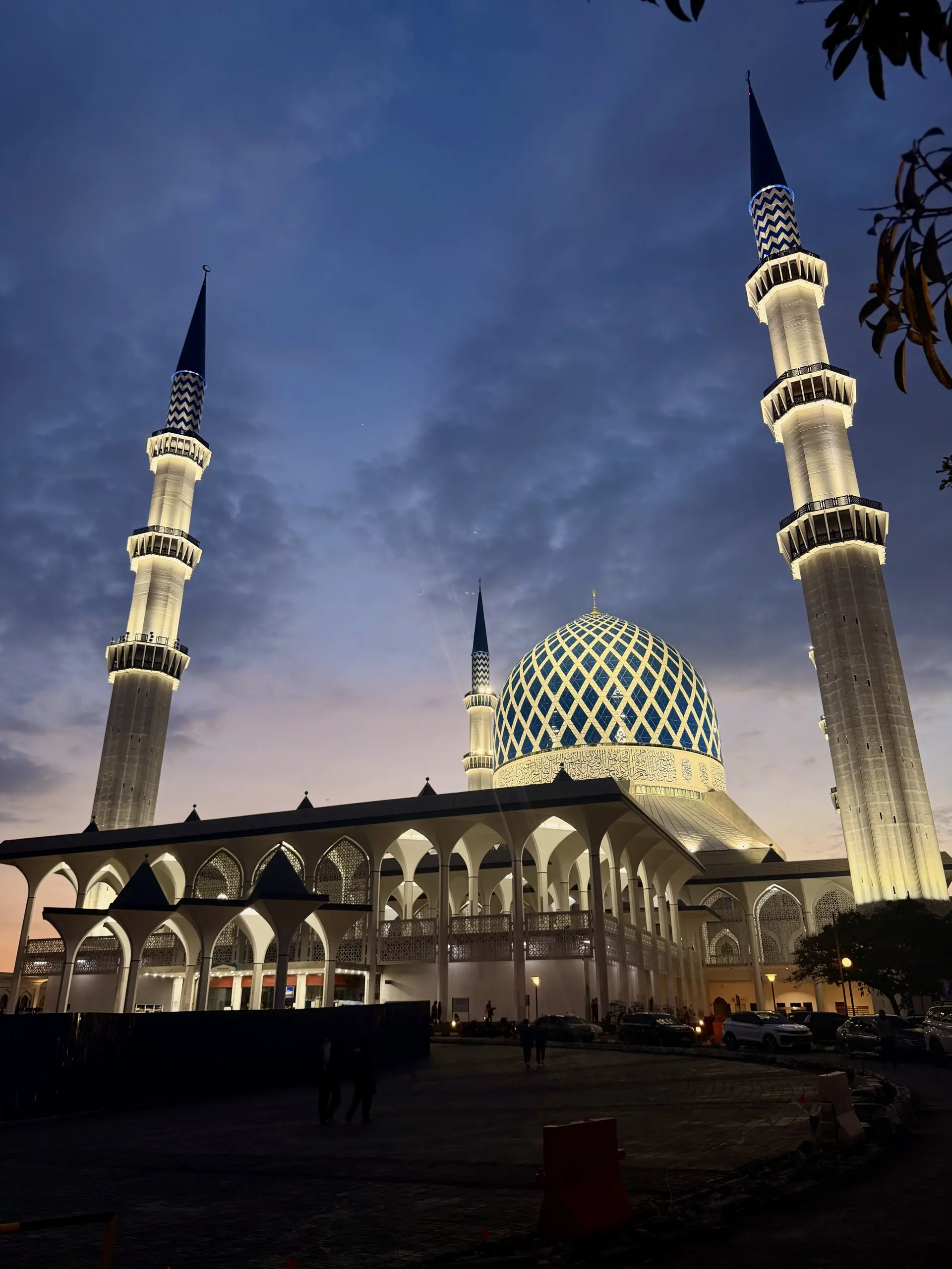 1920x2560 Masjid Sultan Salahuddin Abdul Aziz (Blue Mosque) Alam, Selangor
