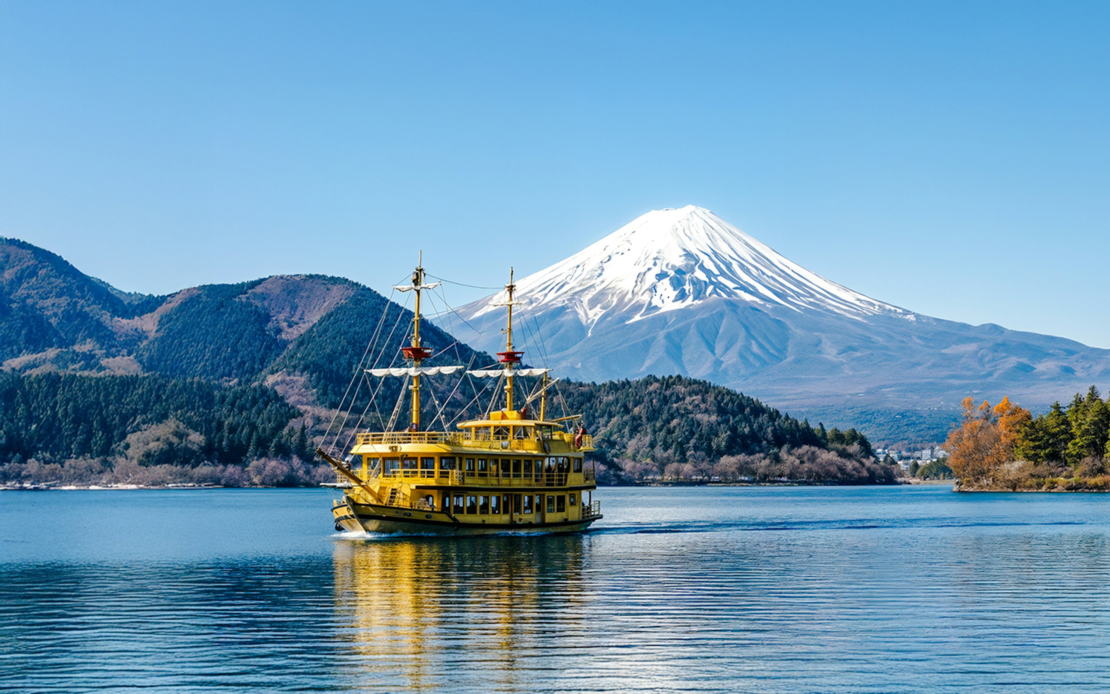 3840x2400 Oshino Hakkai: Mt. Fuji's Pristine Eight Pond Heritage Site