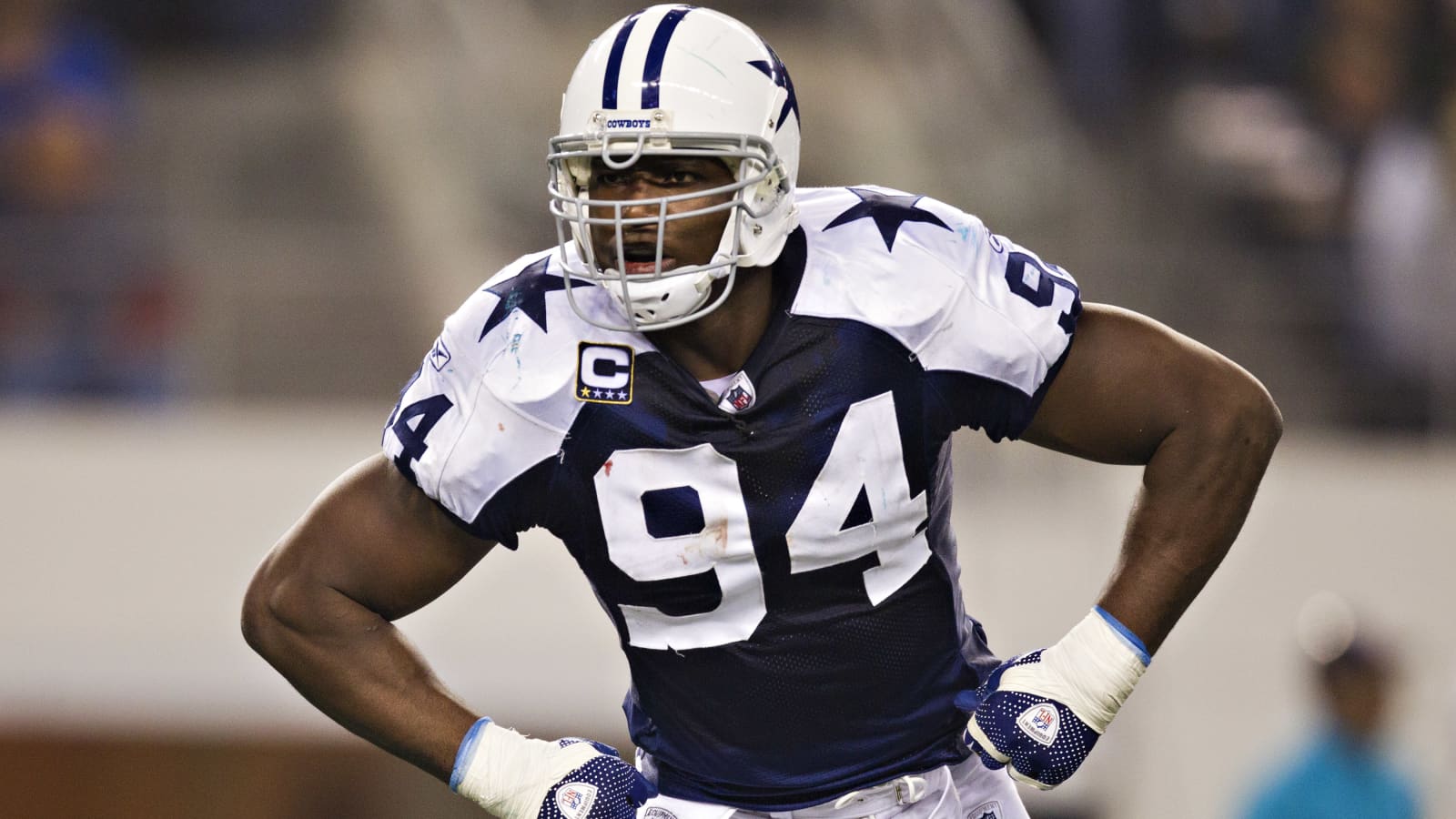 1600x900 Former NFL star DeMarcus Ware launches fitness app D2W with Apple's help