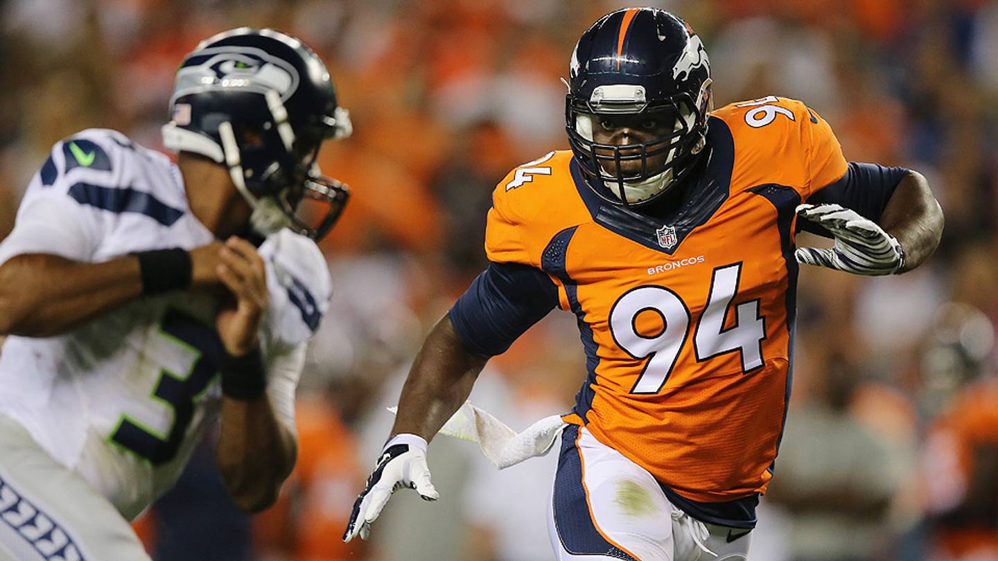 1440x810 DeMarcus Ware, Julius Peppers Lead List Of All Overrated Defenders