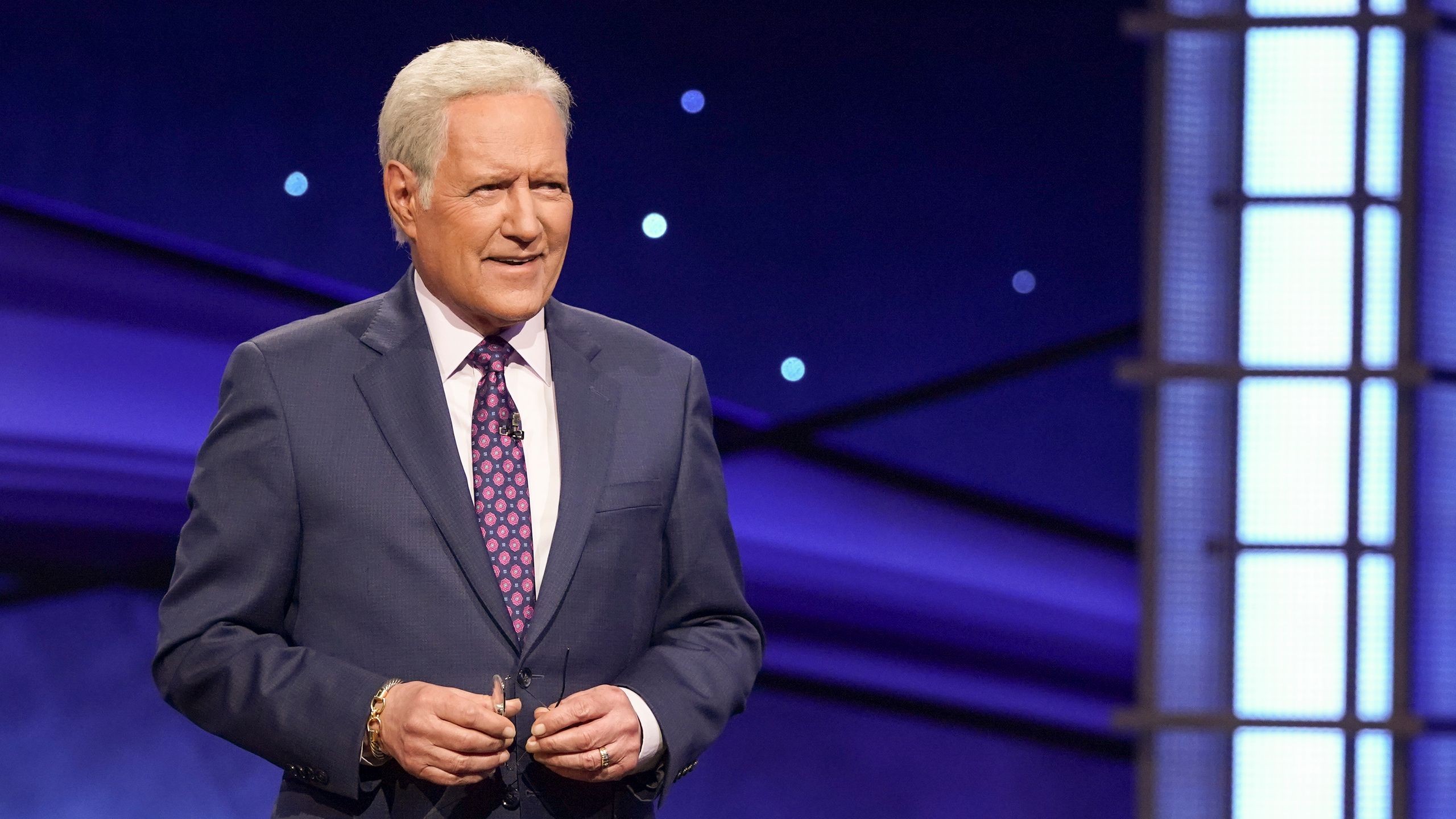 2560x1440 Alex Trebek's Former Studio City Compound Is Listed for $7 Million