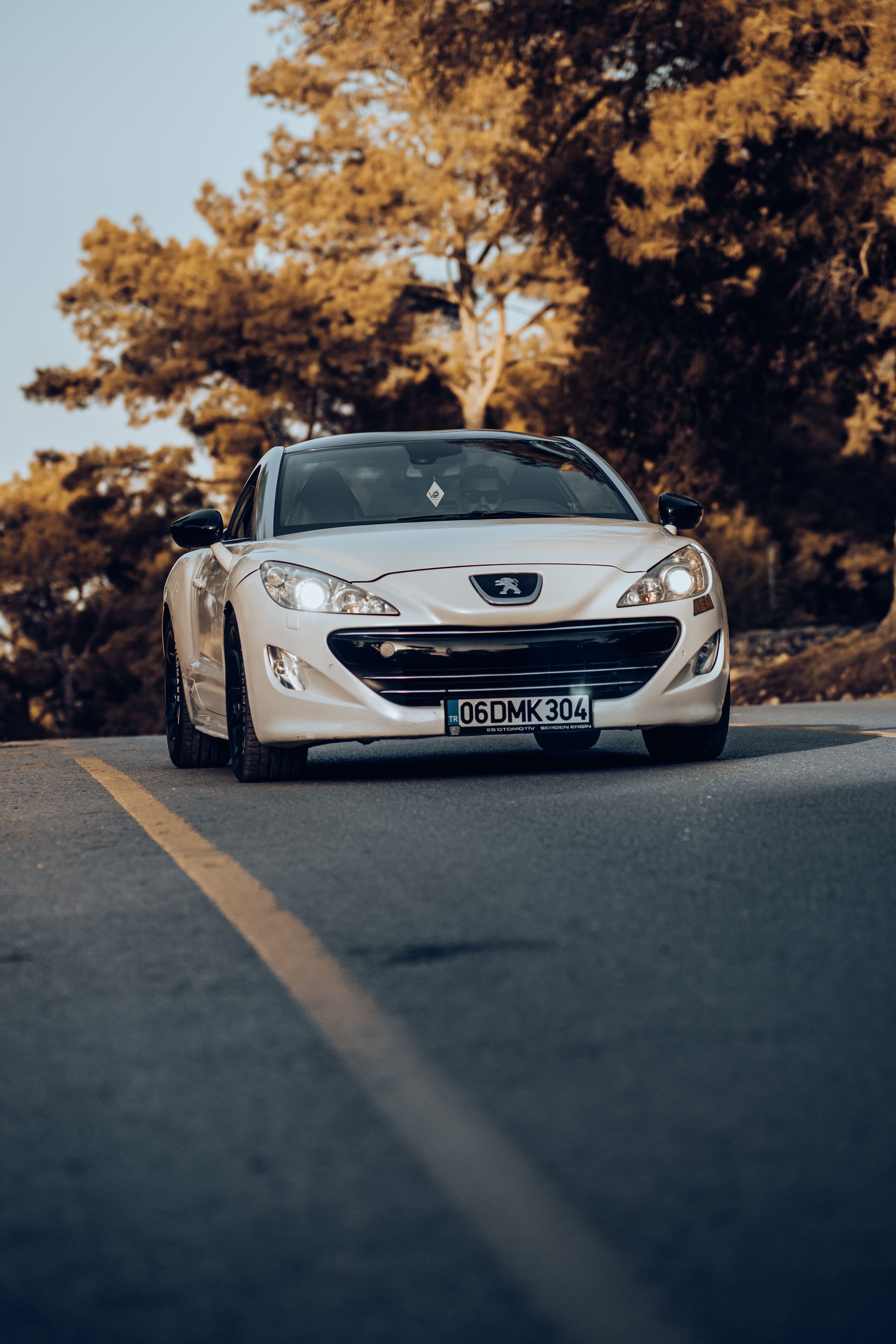 4160x6240 Peugeot RCZ on Road · Free