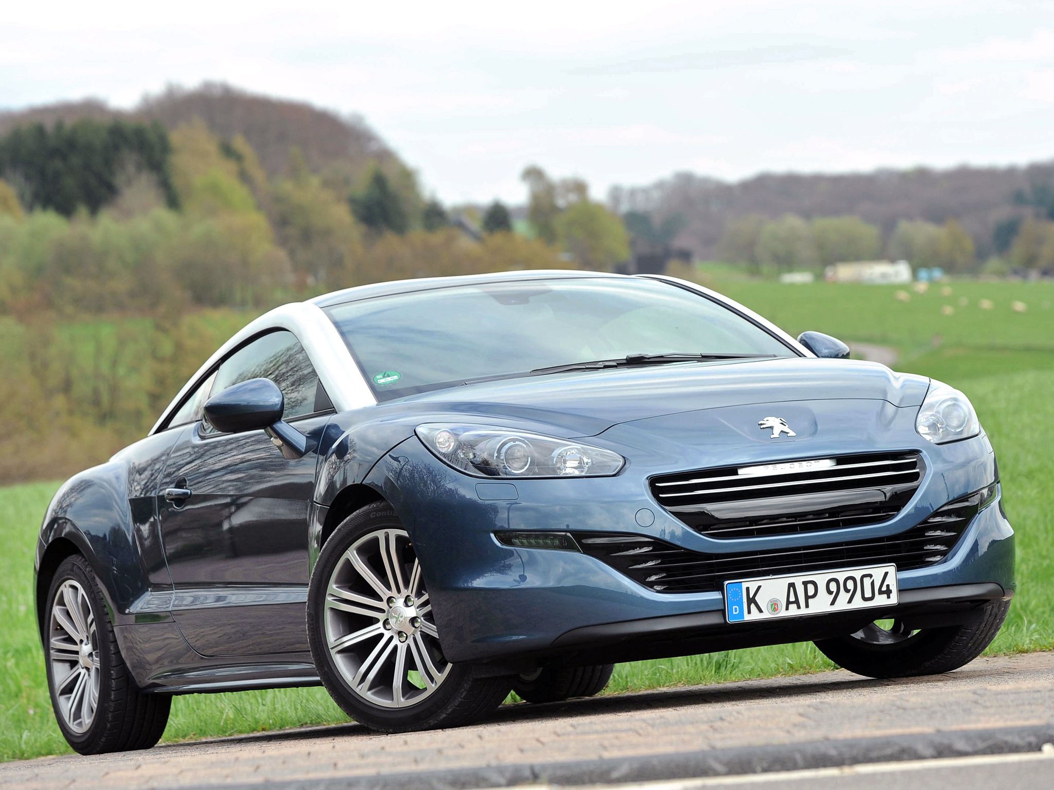2048x1536 Free lights, Peugeot 2K wallpaper for desktop and phone