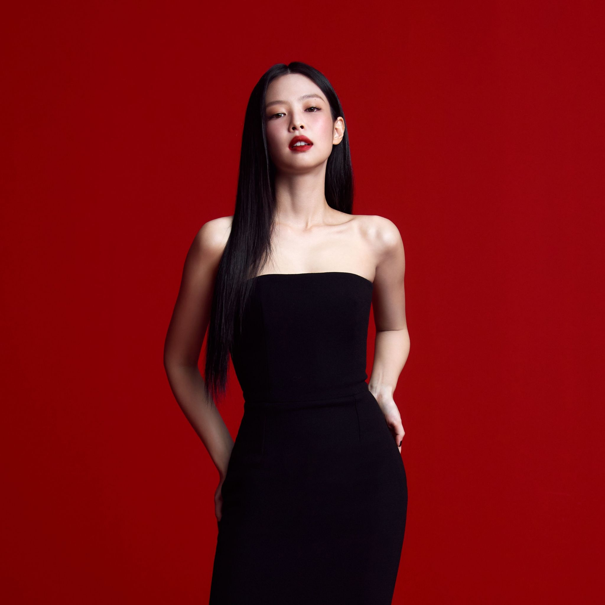 2048x2048 Jennie Ruby Wallpaper