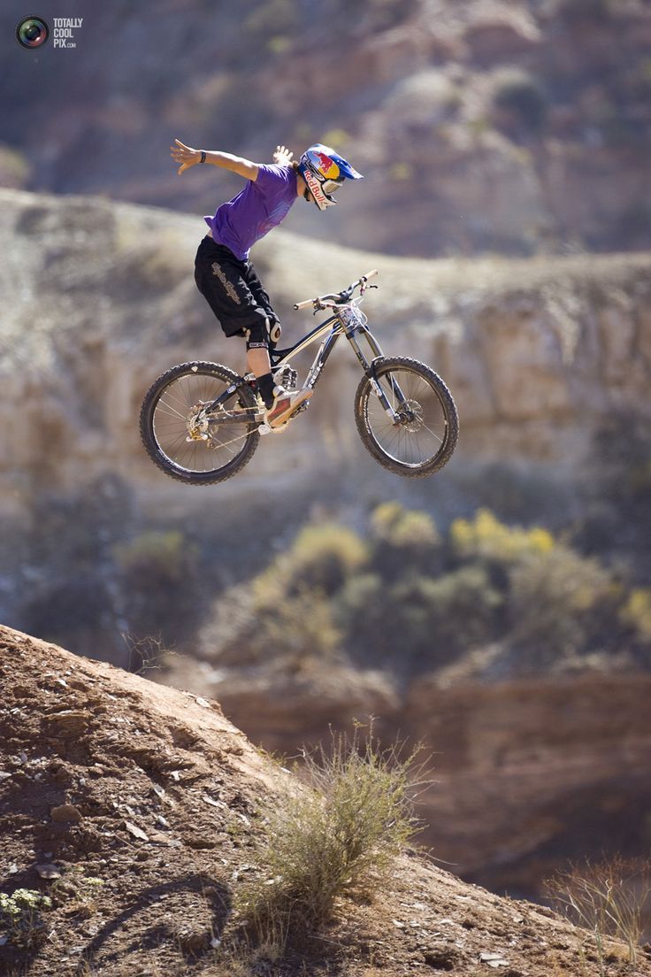 736x1104 Mountain biking