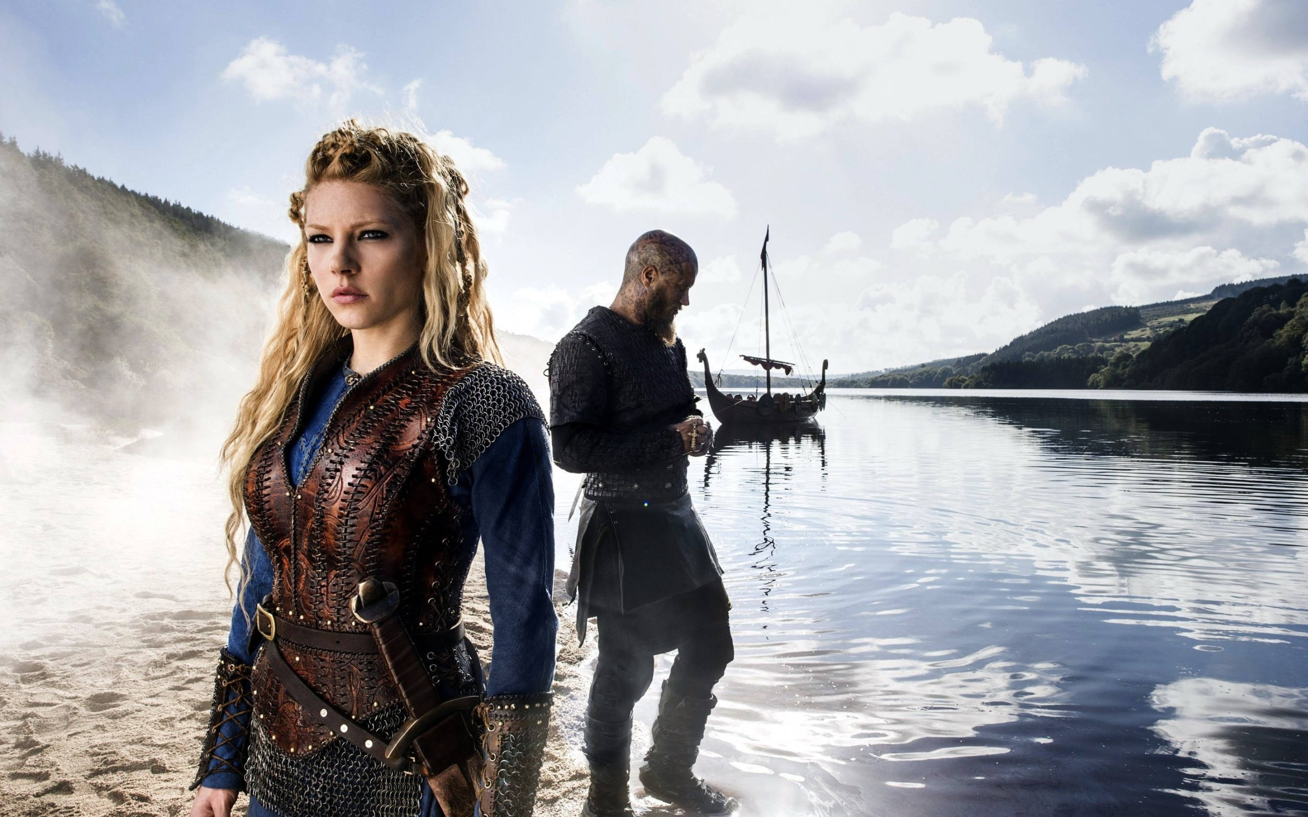 2560x1600 Download Vikings Ragnar With Lagertha And Battleship Wallpaper
