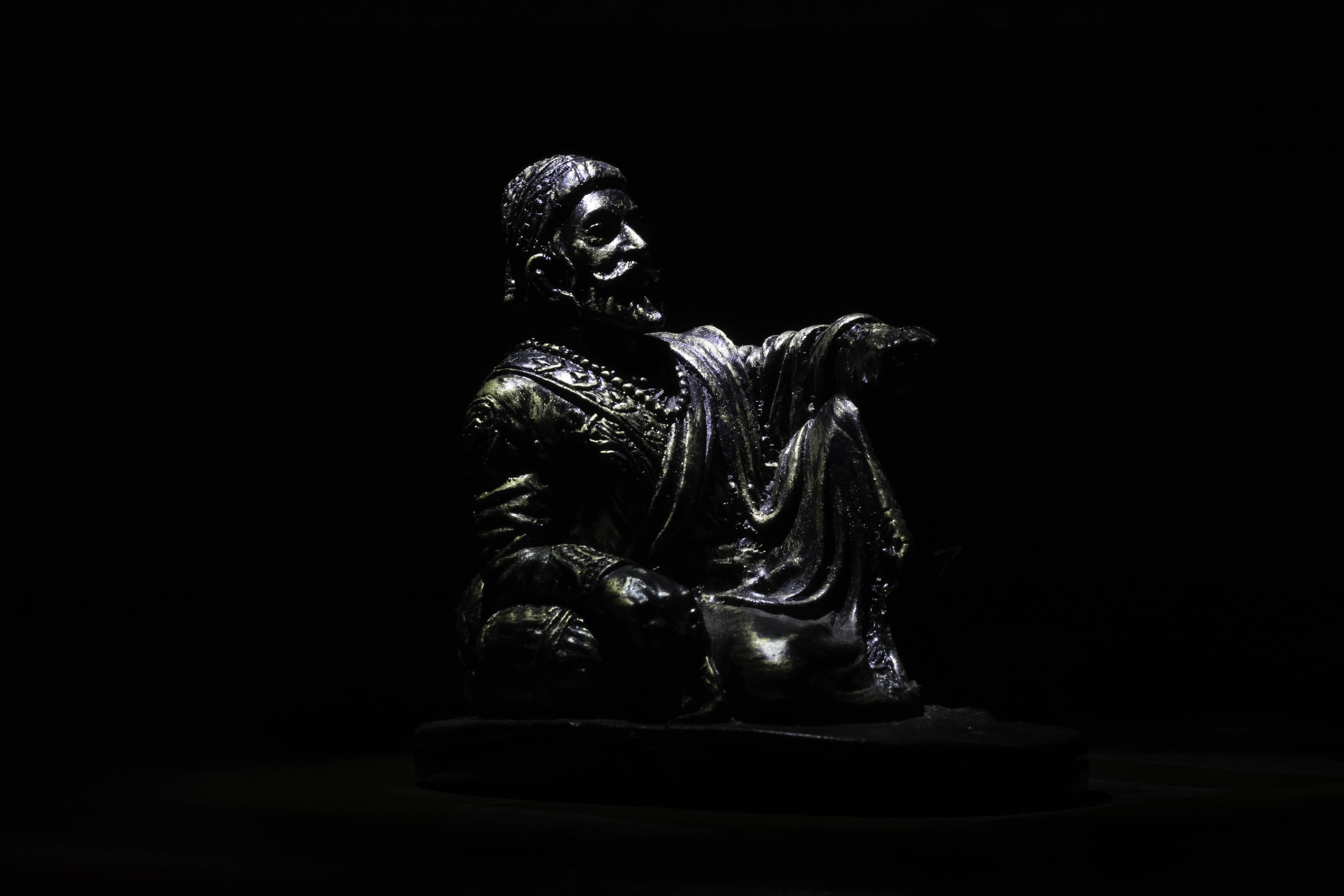 5072x3381 Download Shivaji Maharaj Statue In Darkness HD Wallpaper
