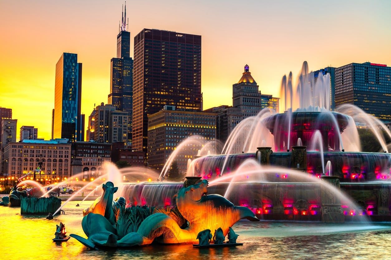 1254x836 Moving to Chicago: 10 Things to Know + Checklist