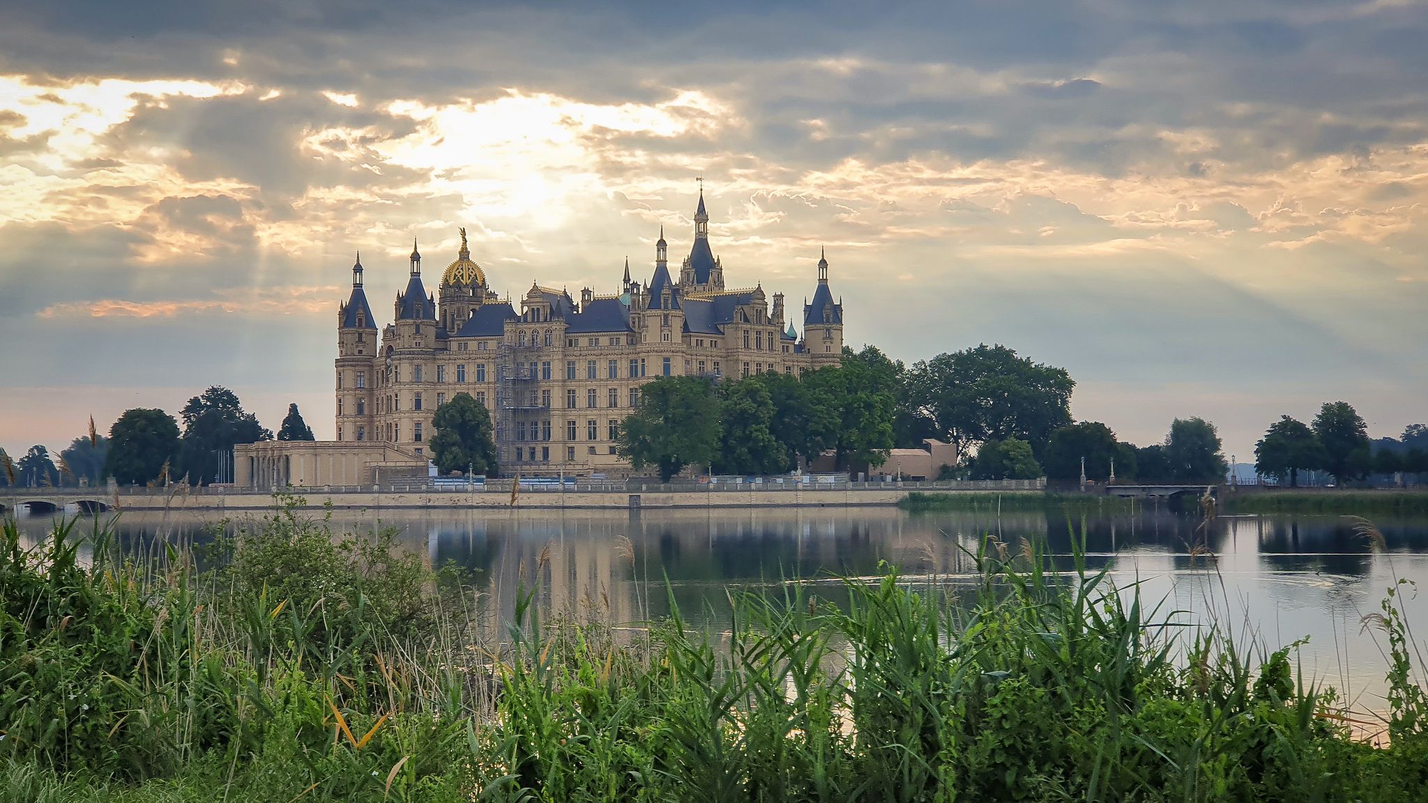 2048x1152 Lakes around Schwerin