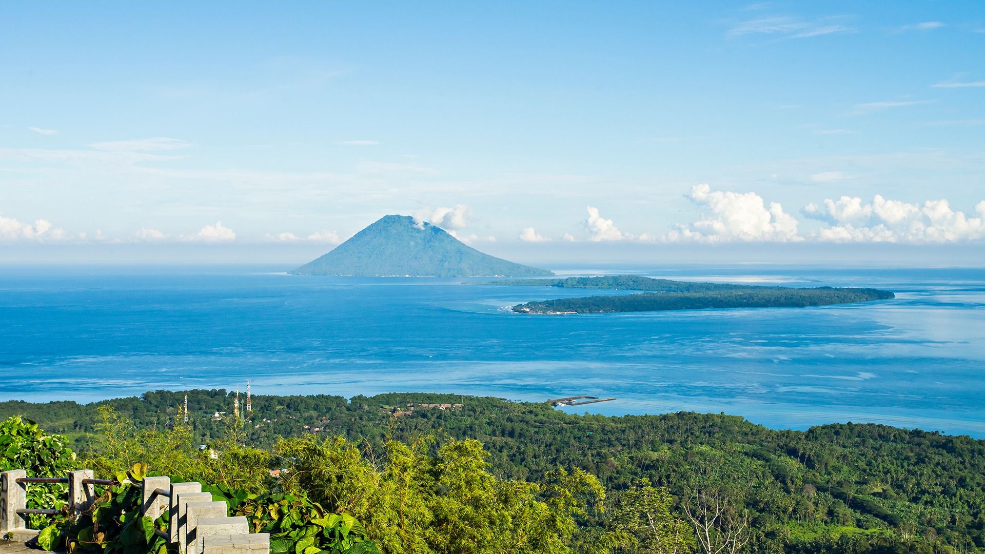 1920x1080 Free Travel Guide for Manado, Indonesia to do in Manado