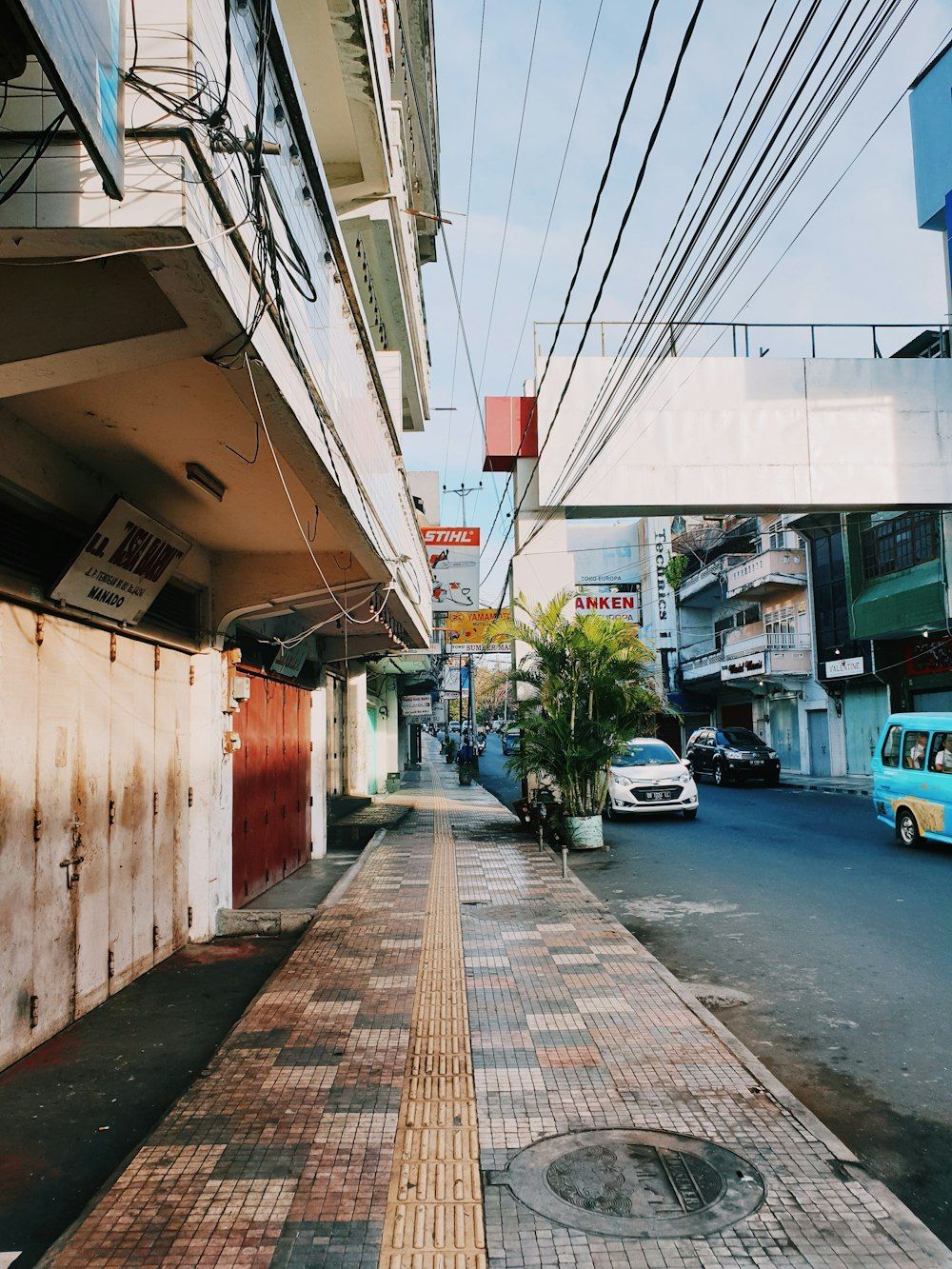 1000x1333 Manado Wallpaper