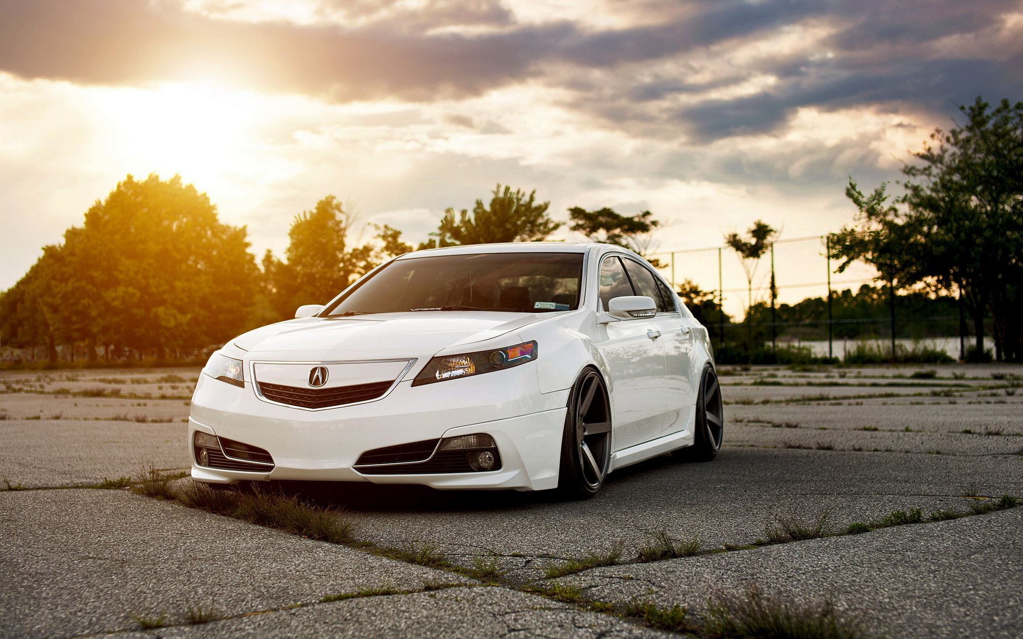 2000x1250 Free white, tuning Full HD wallpaper for desktop and phone