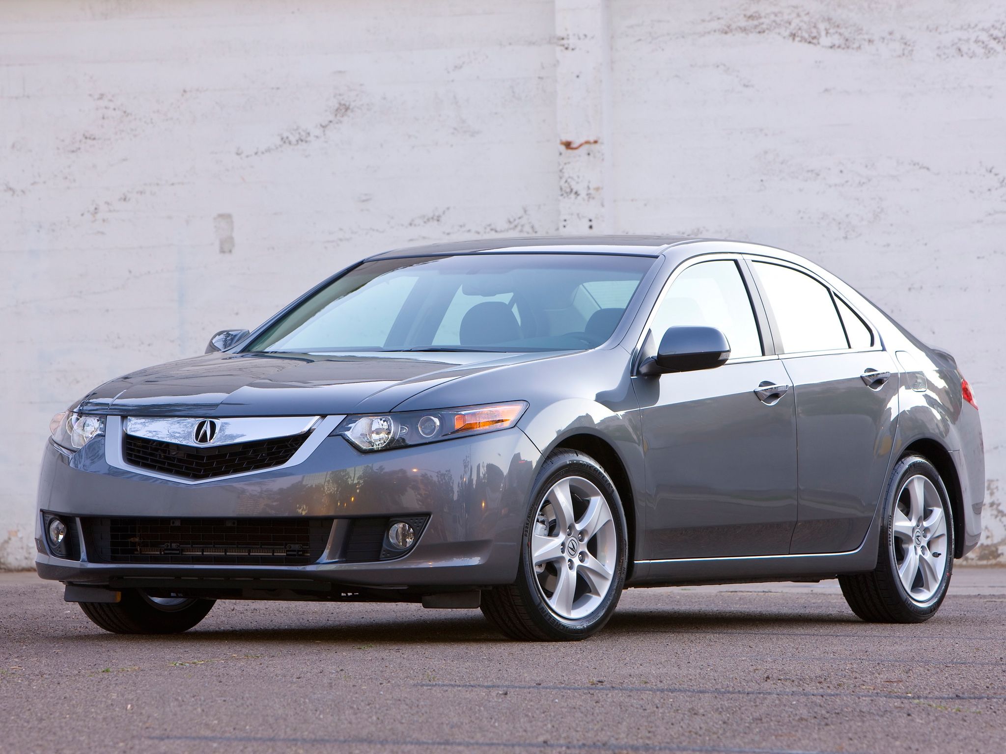 2048x1536 Desktop wallpaper: Auto, Acura, Cars, Asphalt, Front View, Grey, Style, Akura, Tsx 4K free download for PC. 95067