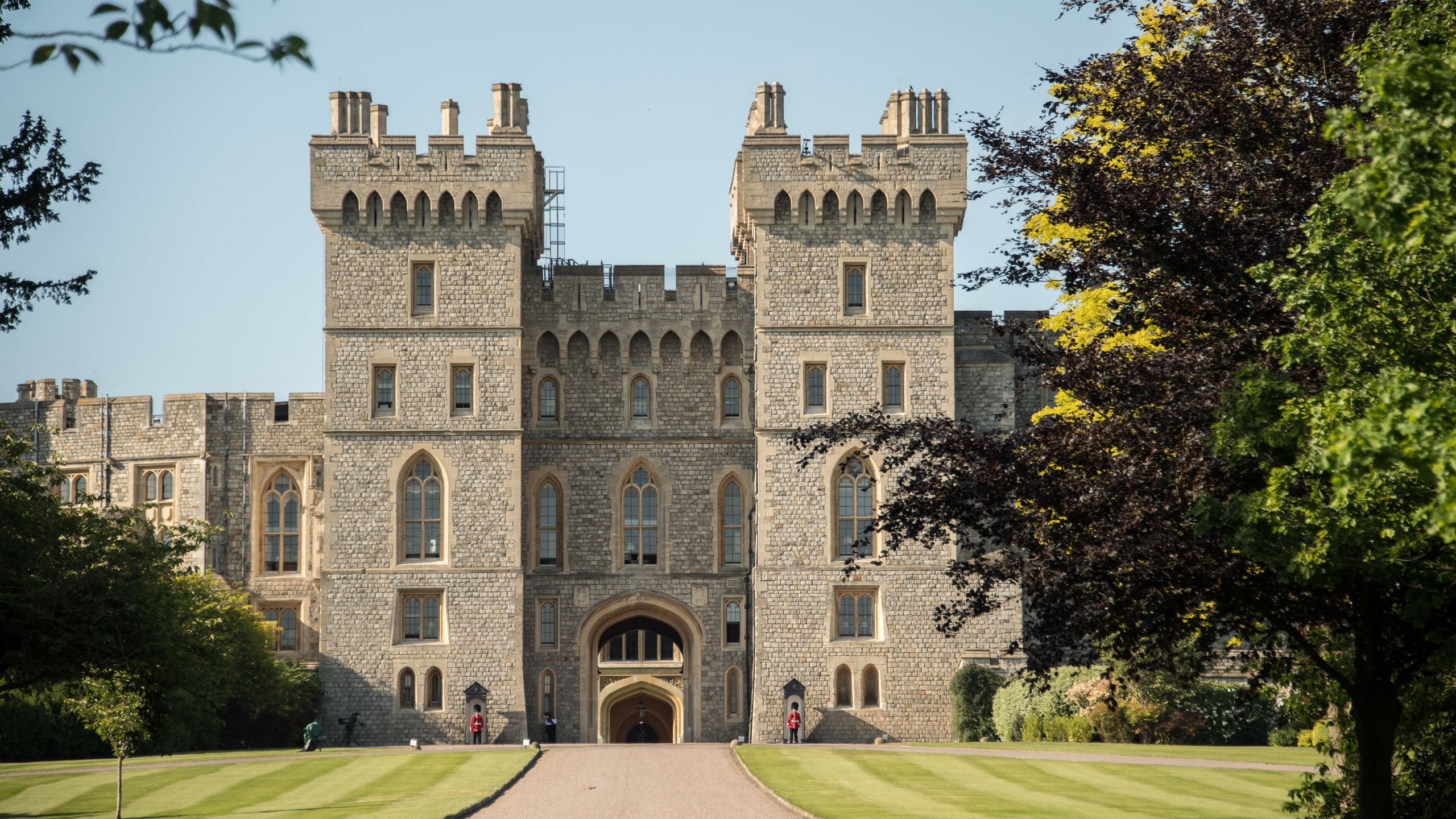 2560x1440 Windsor Castle: Inside The 000 Year Old History Of The Royal Residence
