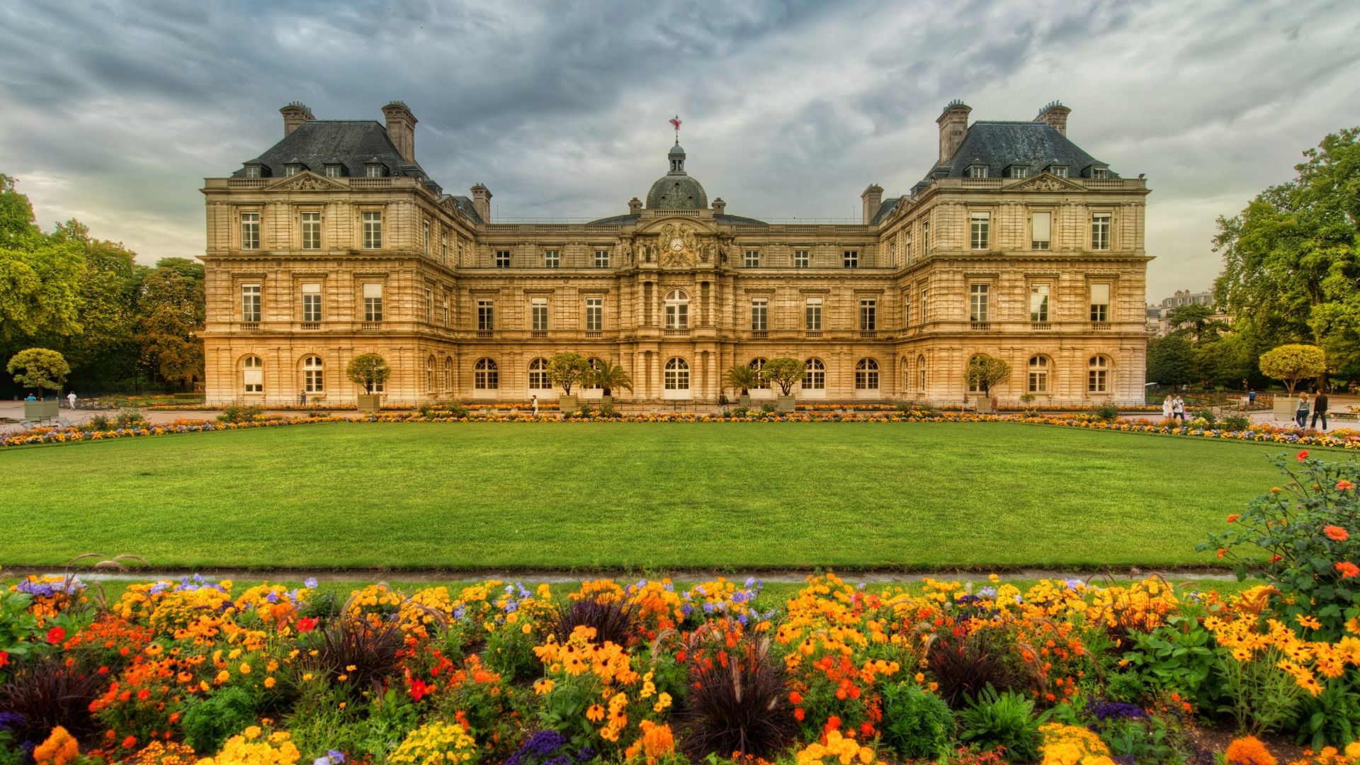 1920x1080 The royal castle in Paris Desktop wallpaper 1920x1080