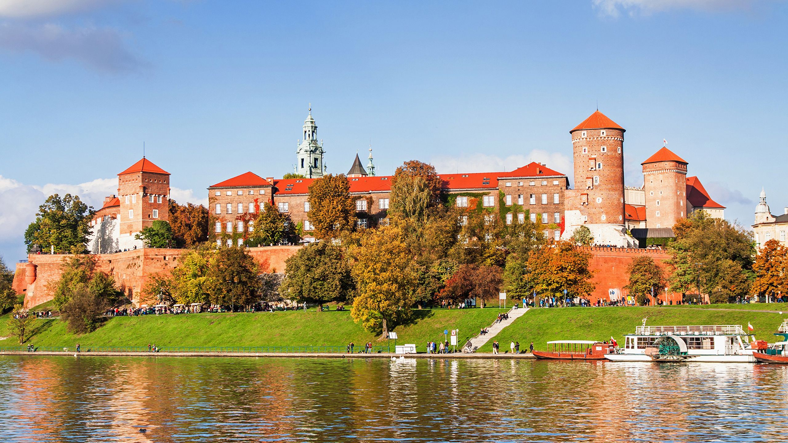 2560x1440 Wawel Royal Castle In Krakow Poland HD Travel Wallpaper