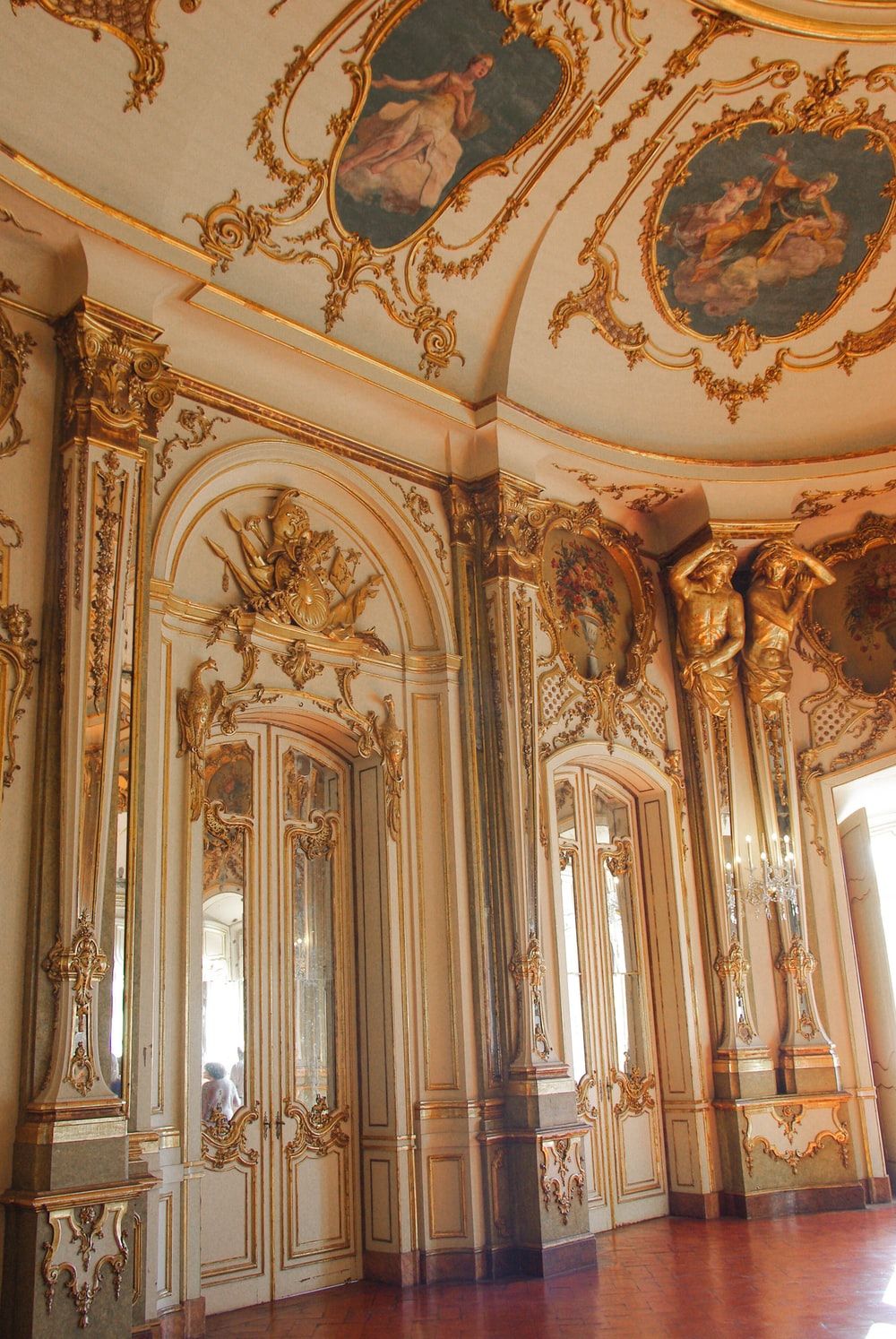 1000x1494 Castle Inside Wallpaper