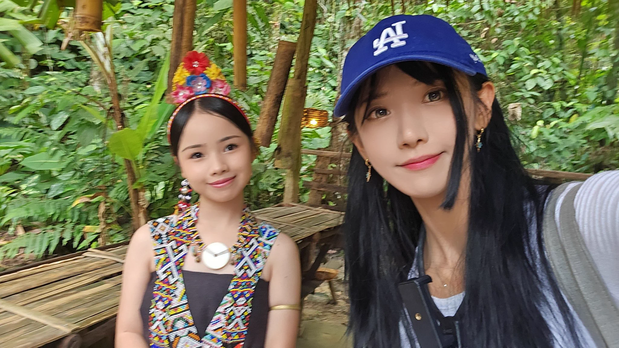 2048x1152 TSM Jinnytty on X: One of us is 18 / X