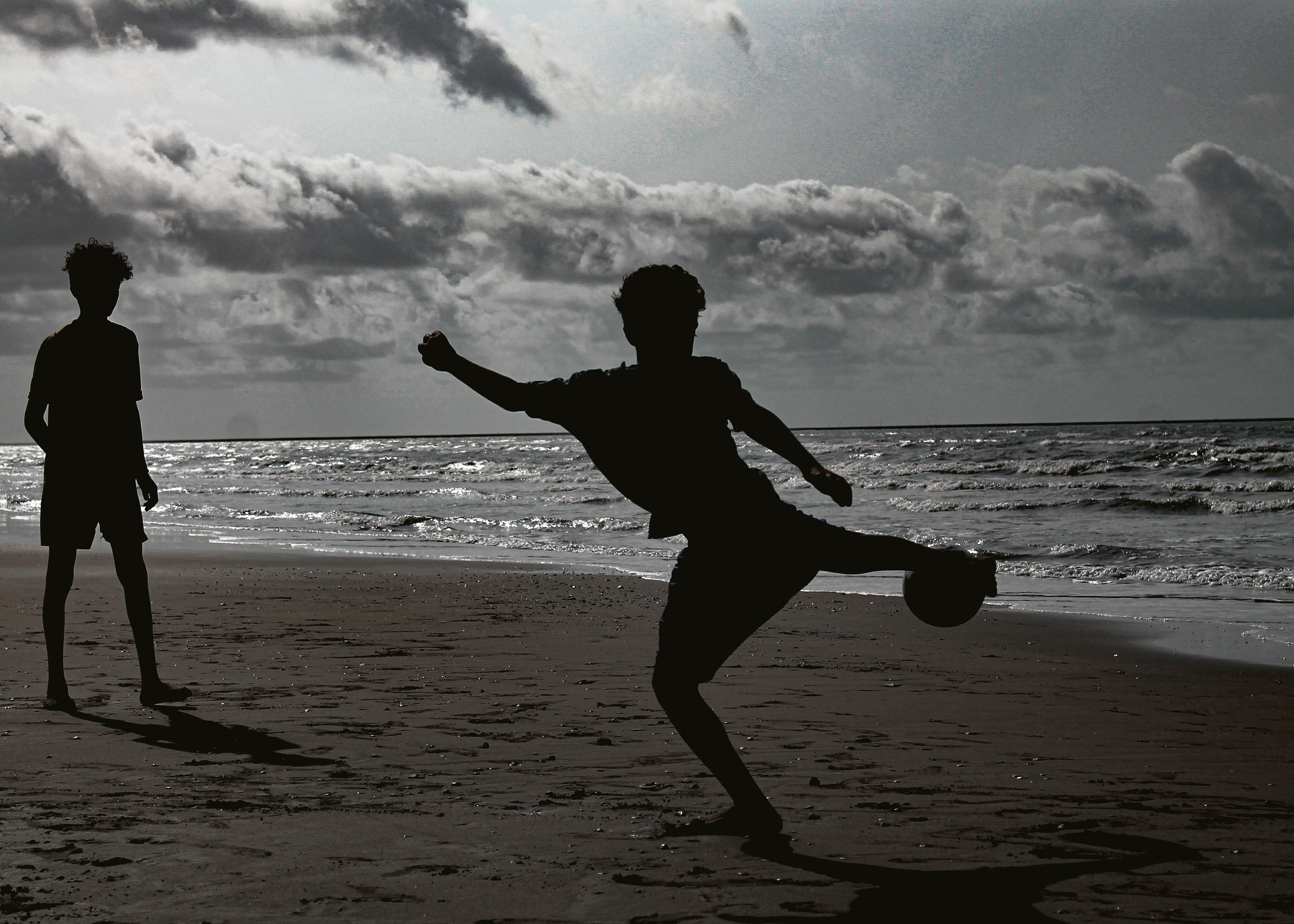 2800x2000 Beach Soccer Poster