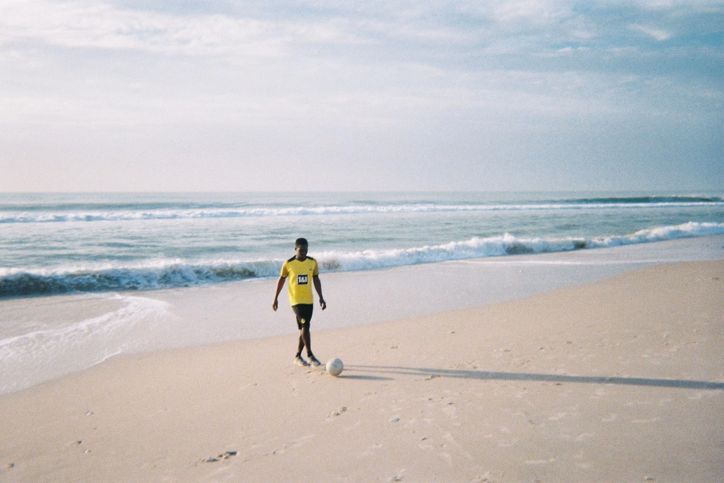 2500x1670 Football Played Everywhere