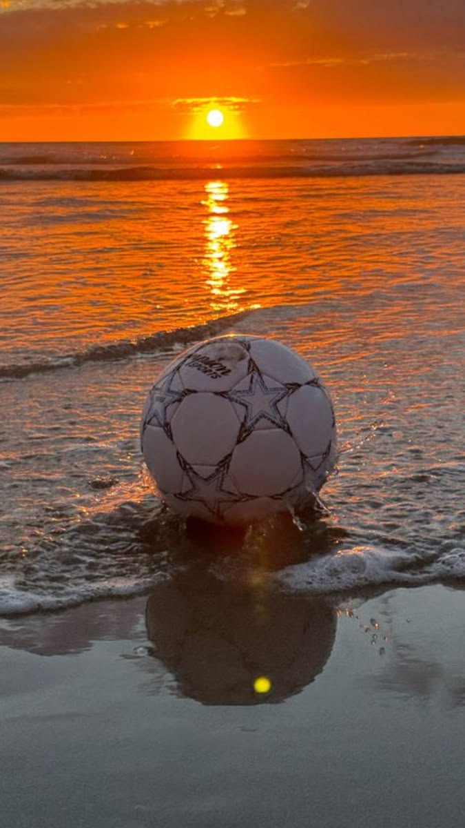 675x1200 Soccer aesthetic picture. Football aesthetic wallpaper iphone soccer, Football aesthetic background, Sunset soccer wallpaper