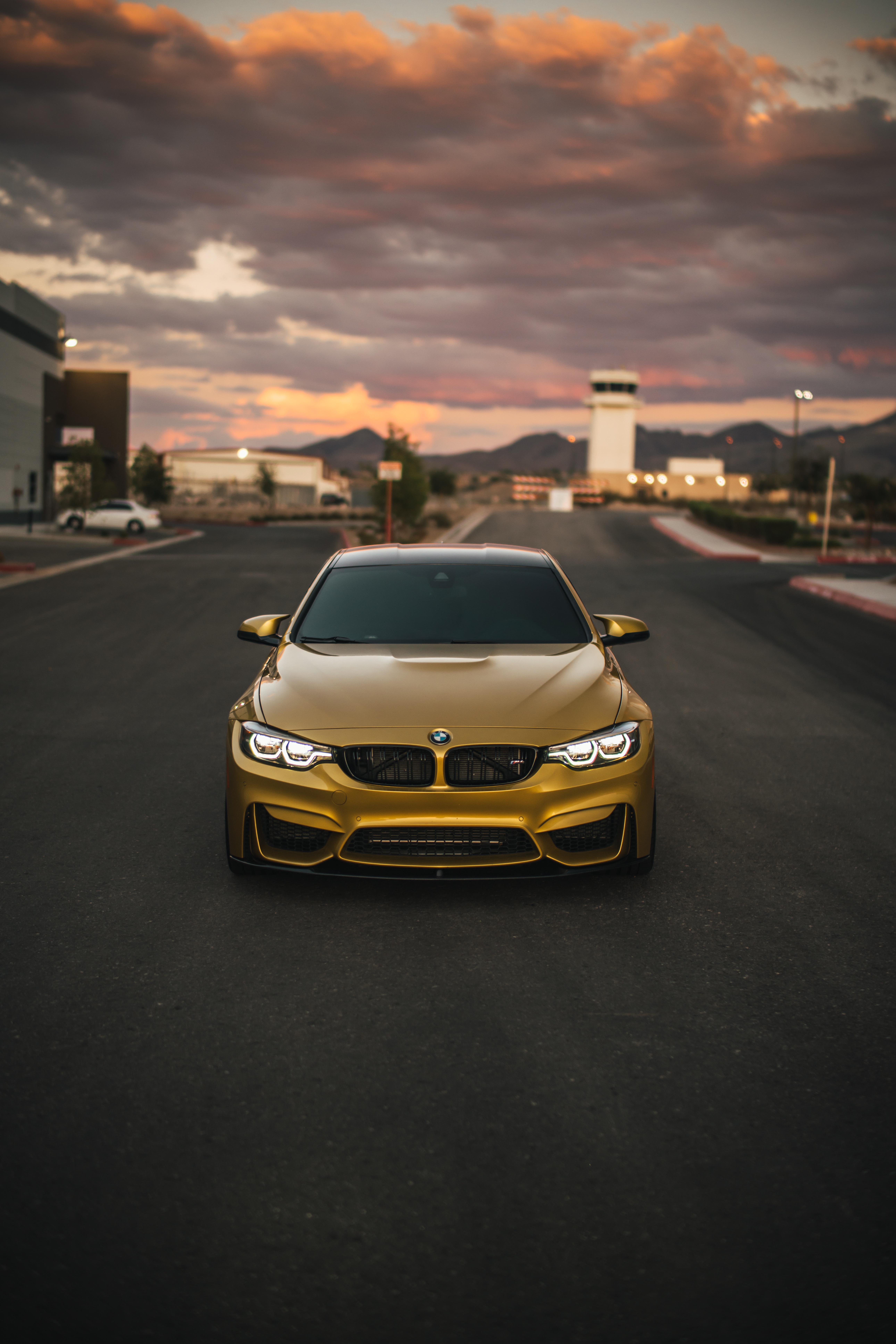 5161x7738 Austin Yellow F82 in the Vegas Sunset