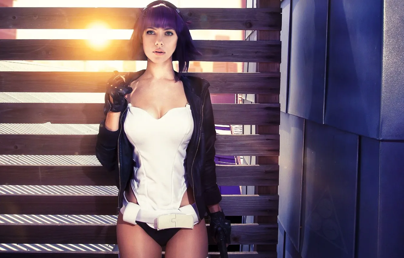 1332x850 Free Scarlett Johansson Full HD wallpaper for desktop and phone