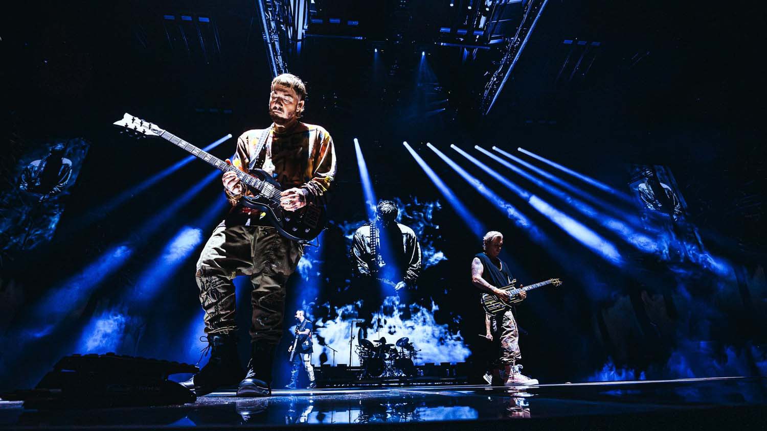 1500x844 Notch. Avenged Sevenfold's Life Is But a Dream Tour