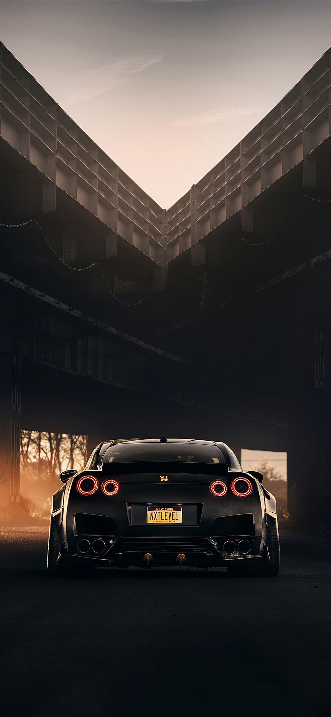 1125x2436 Black Nissan GTR Wallpaper